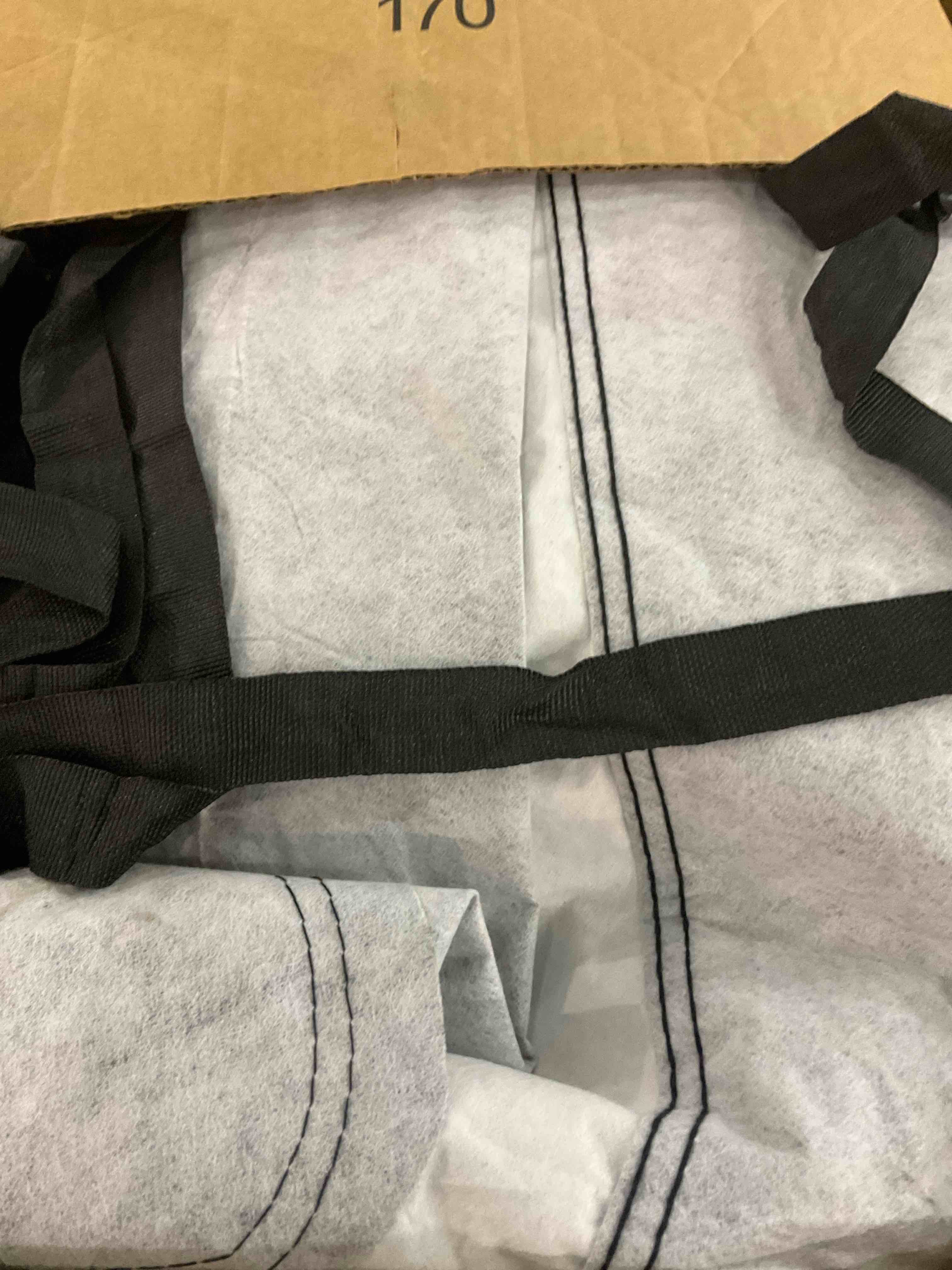 https://s3.amazonaws.com/lotting-images-prod/BargainHunt/EXS01014340_1708624554823.jpeg