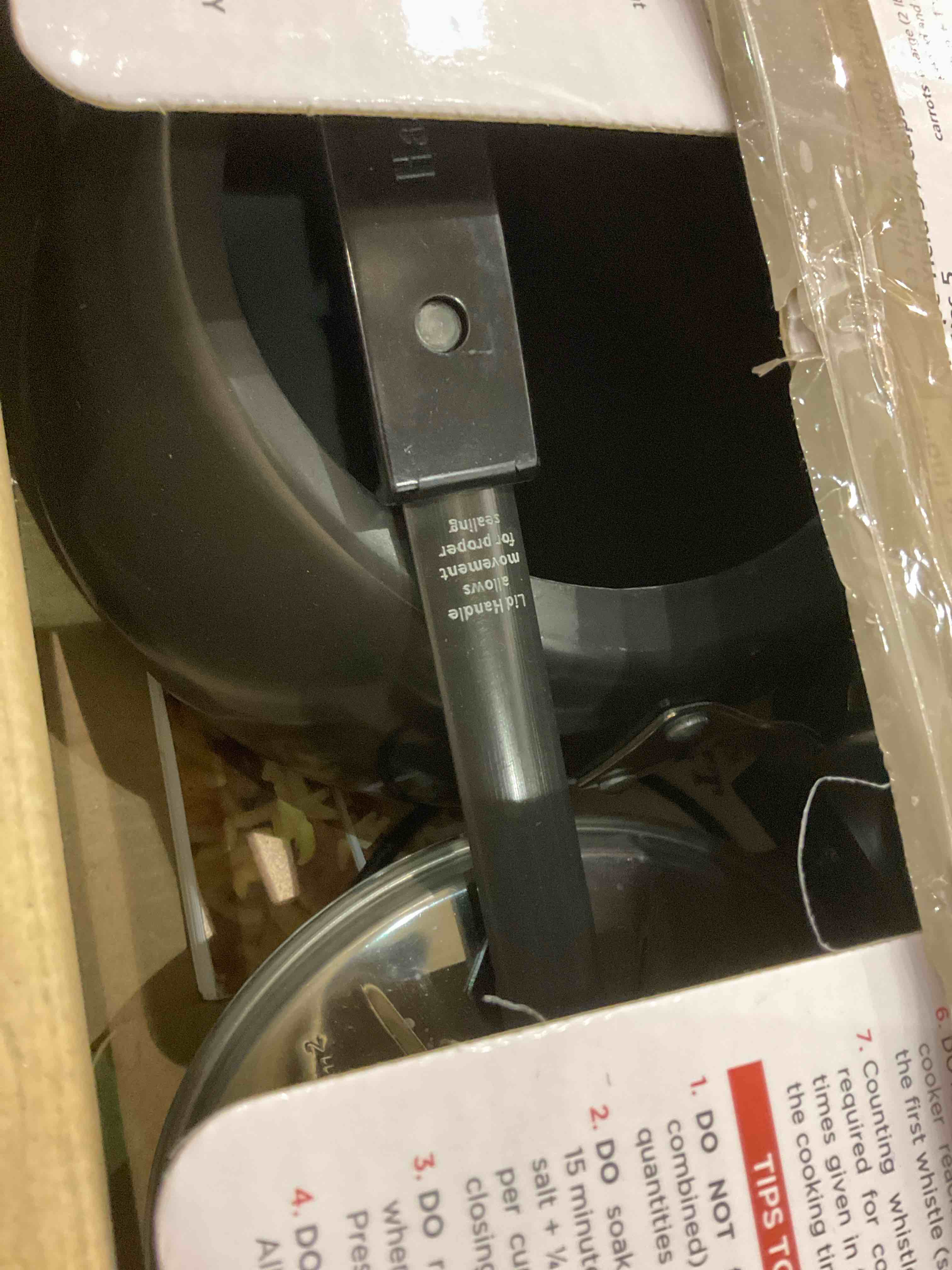 https://s3.amazonaws.com/lotting-images-prod/BargainHunt/EXS01015272_1708951369487.jpeg
