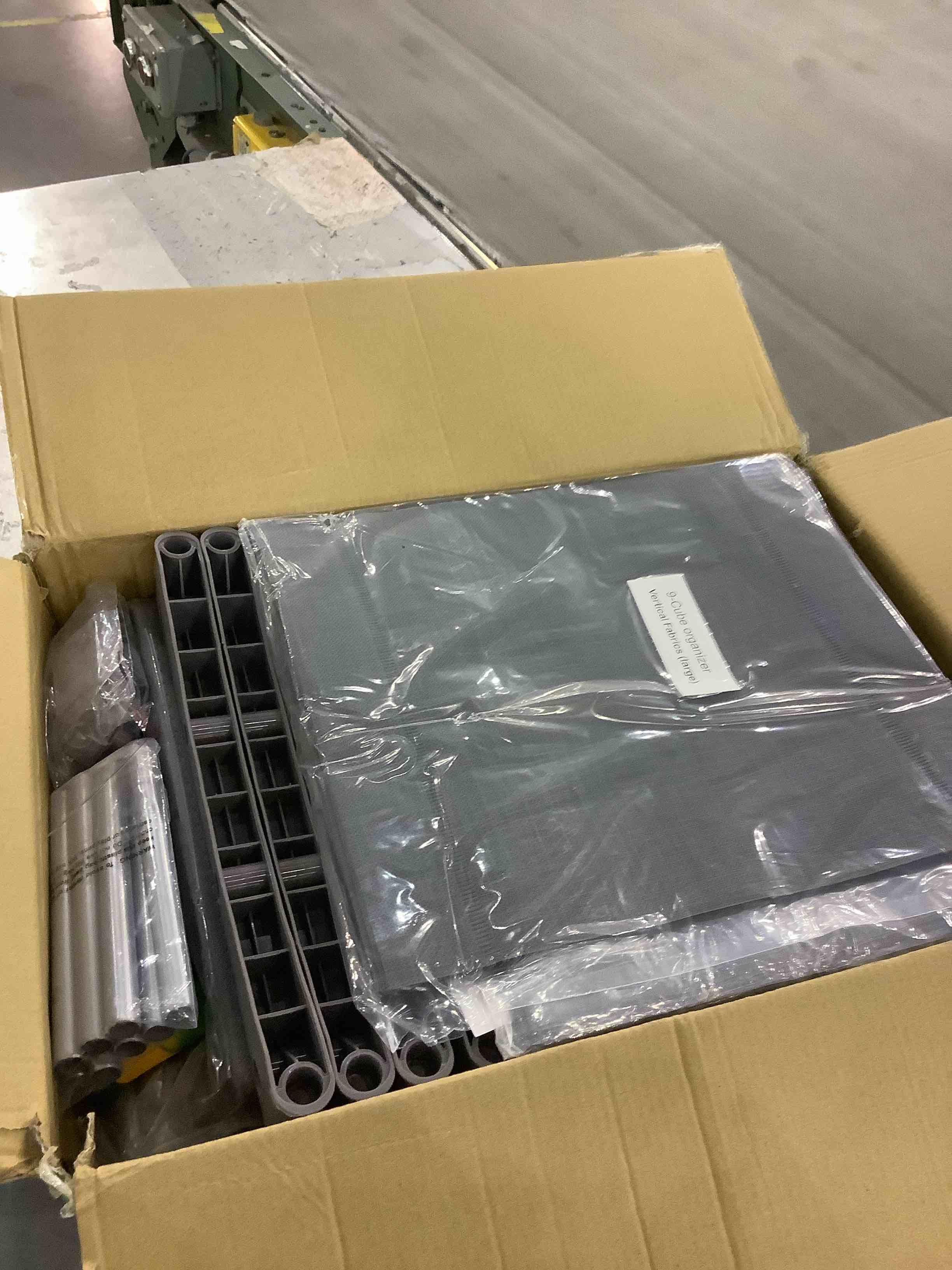 https://s3.amazonaws.com/lotting-images-prod/BargainHunt/EXS01015322_1709037075641.jpeg