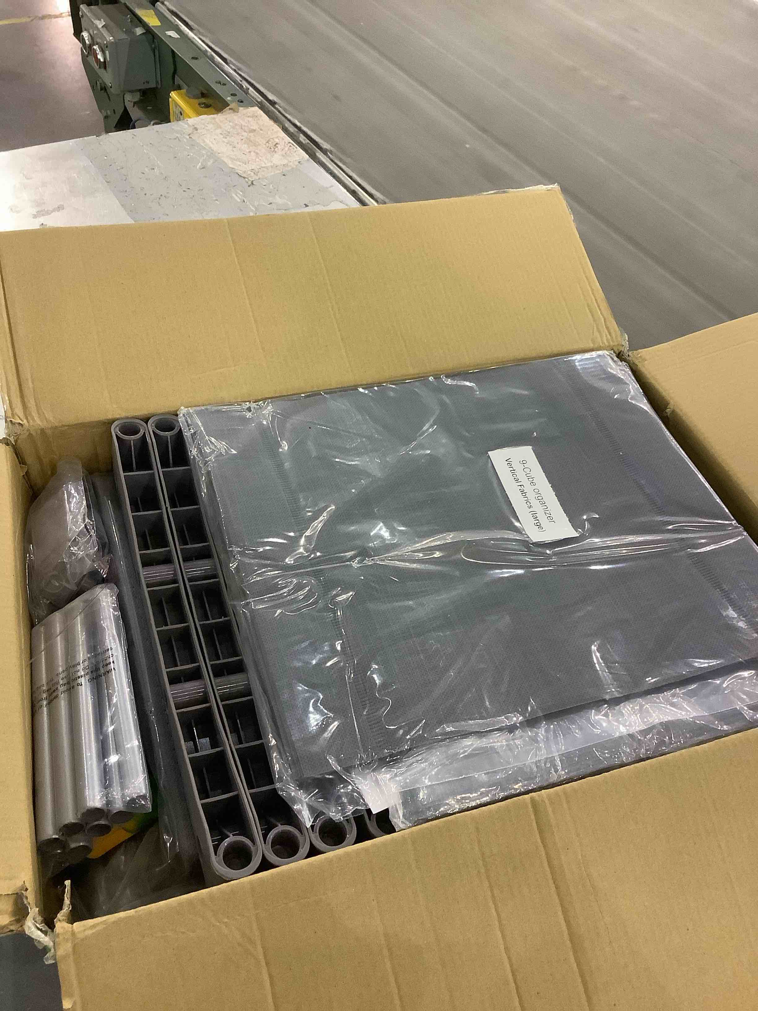 https://s3.amazonaws.com/lotting-images-prod/BargainHunt/EXS01015322_1709037077513.jpeg