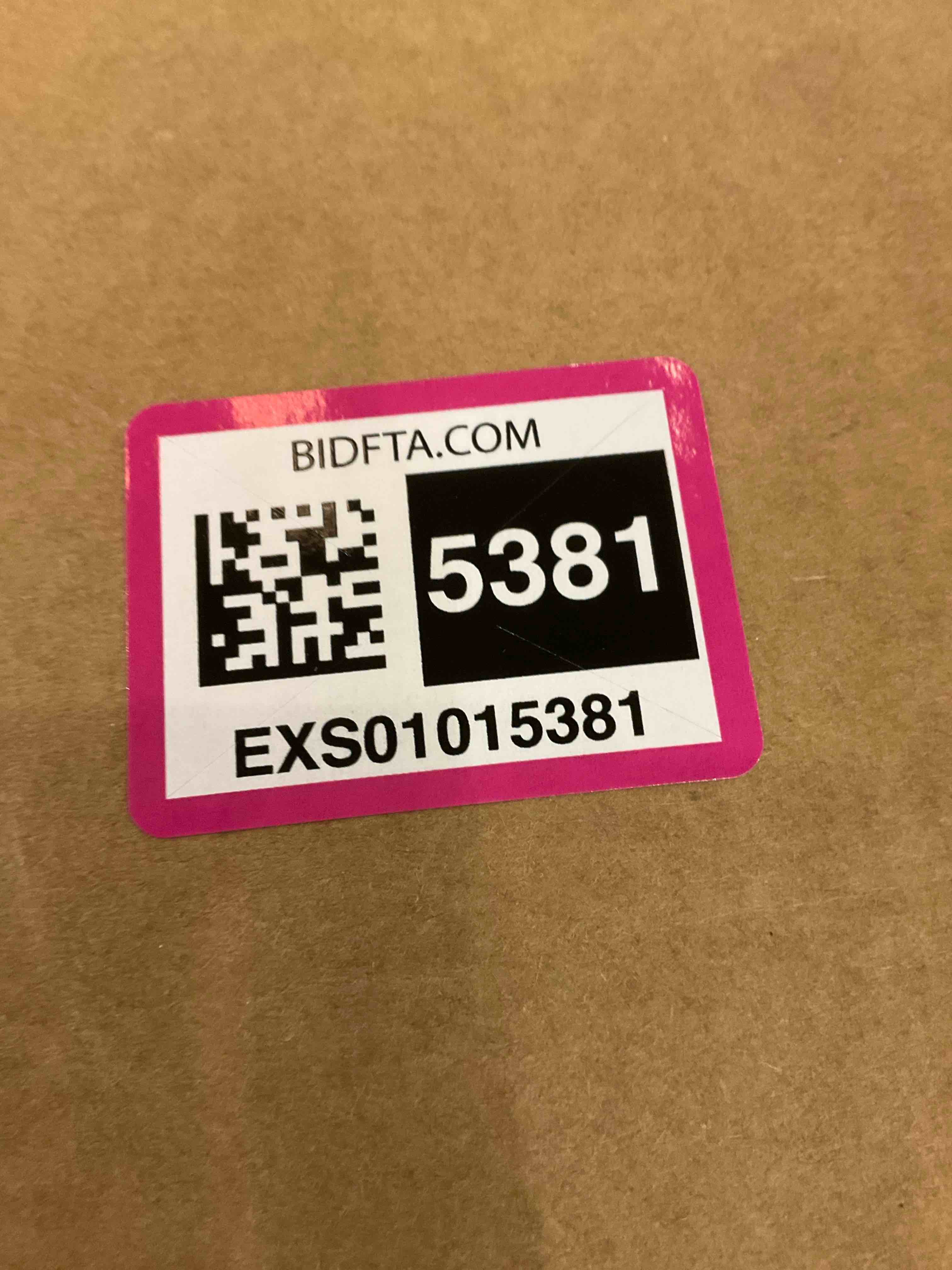 https://s3.amazonaws.com/lotting-images-prod/BargainHunt/EXS01015381_1709046933913.jpeg