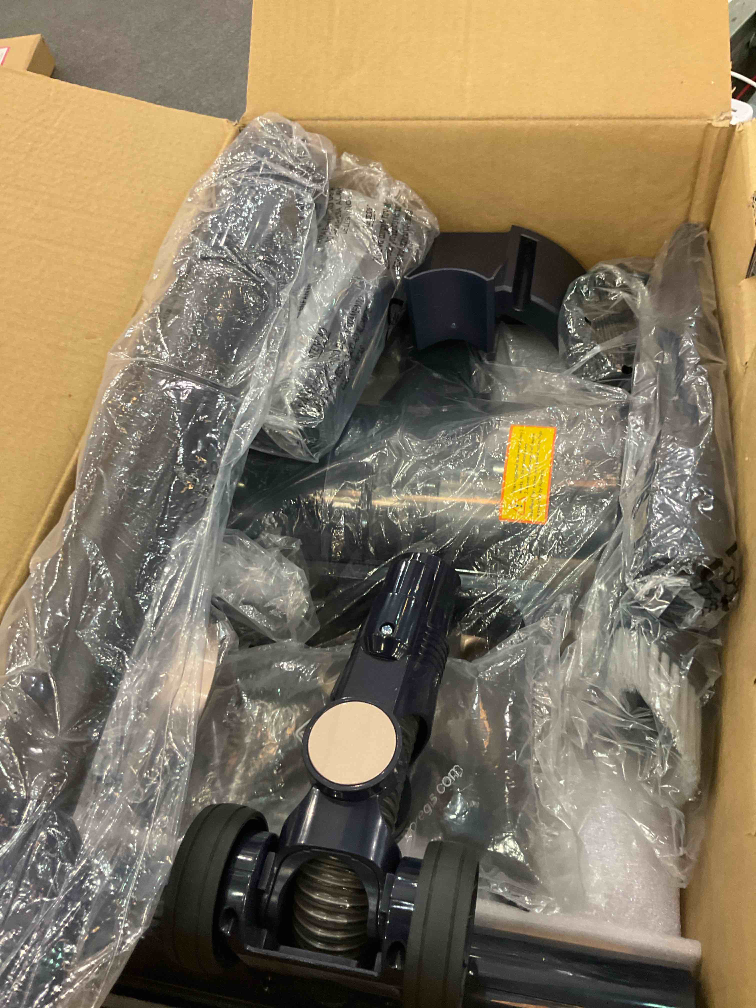 https://s3.amazonaws.com/lotting-images-prod/BargainHunt/EXS01015458_1711736885149.jpeg