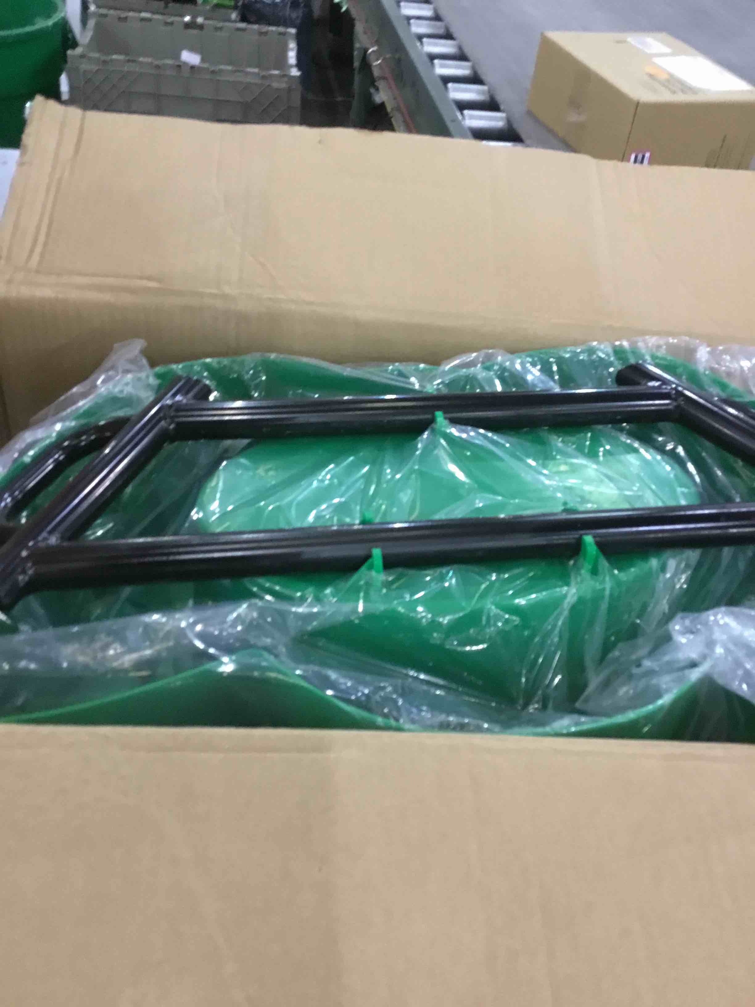 https://s3.amazonaws.com/lotting-images-prod/BargainHunt/EXS01015843_1710513002173.jpeg