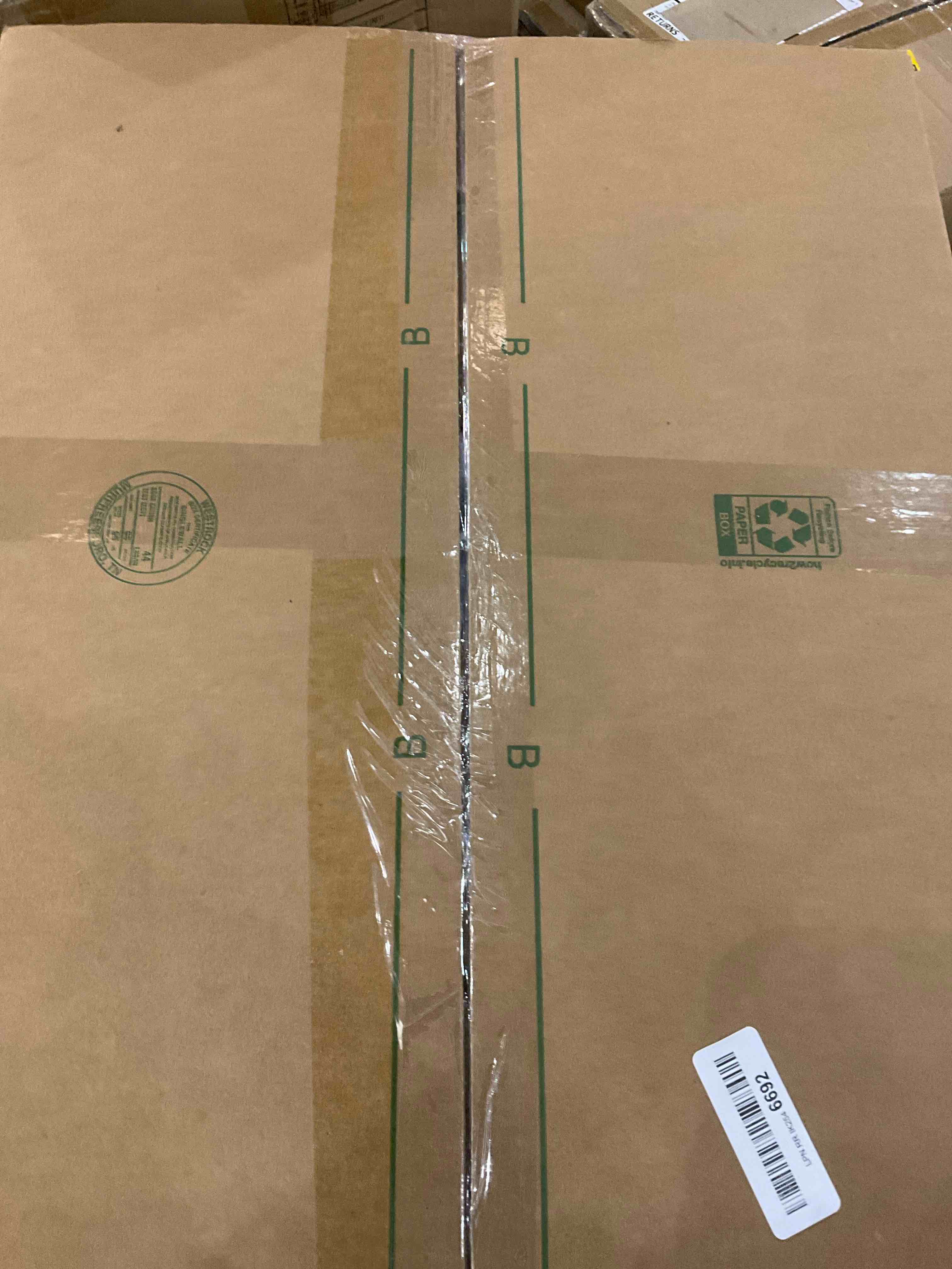 https://s3.amazonaws.com/lotting-images-prod/BargainHunt/EXS01015968_1710512432927.jpeg