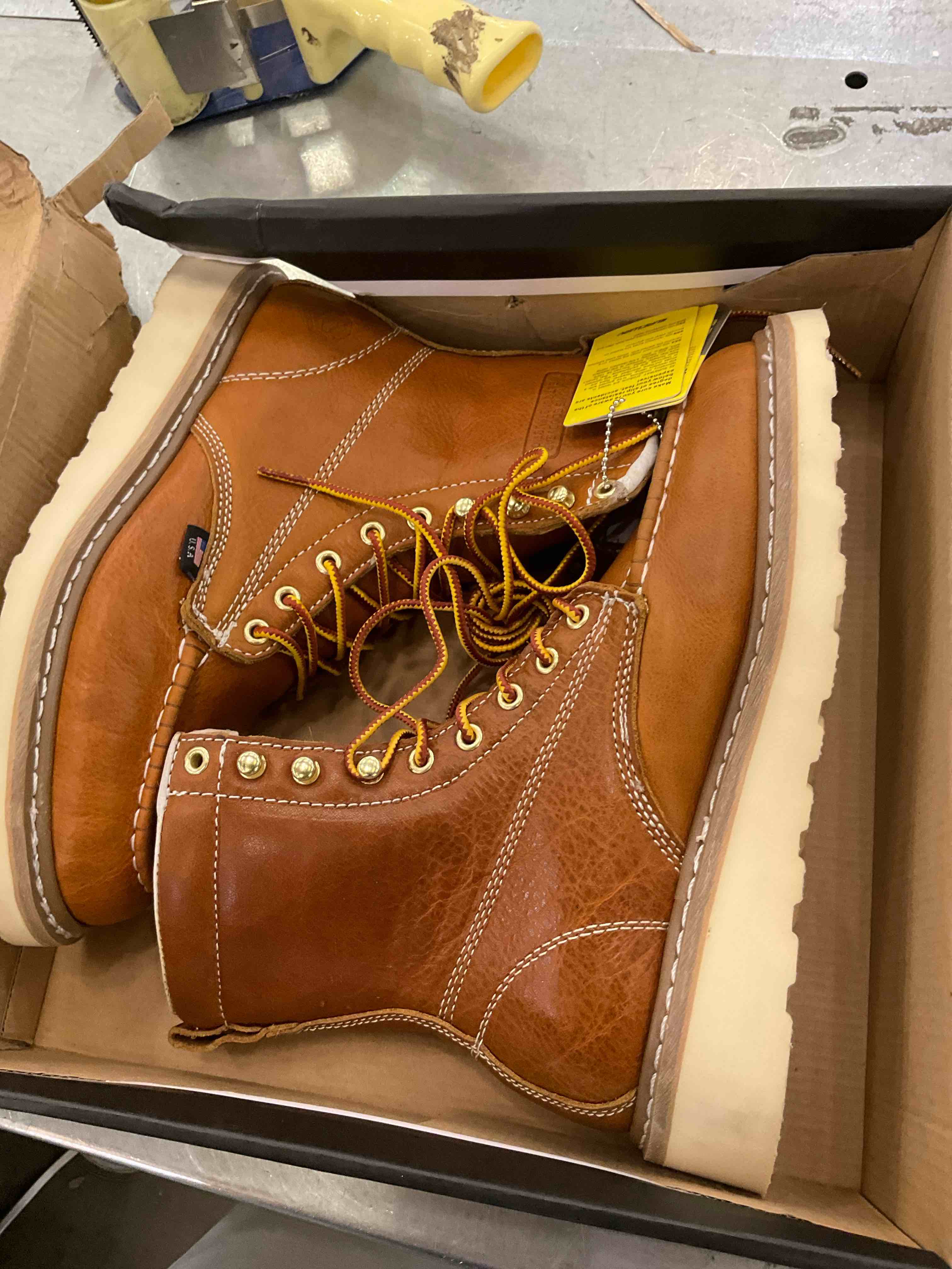 https://s3.amazonaws.com/lotting-images-prod/BargainHunt/EXS01016050_1710442074542.jpeg
