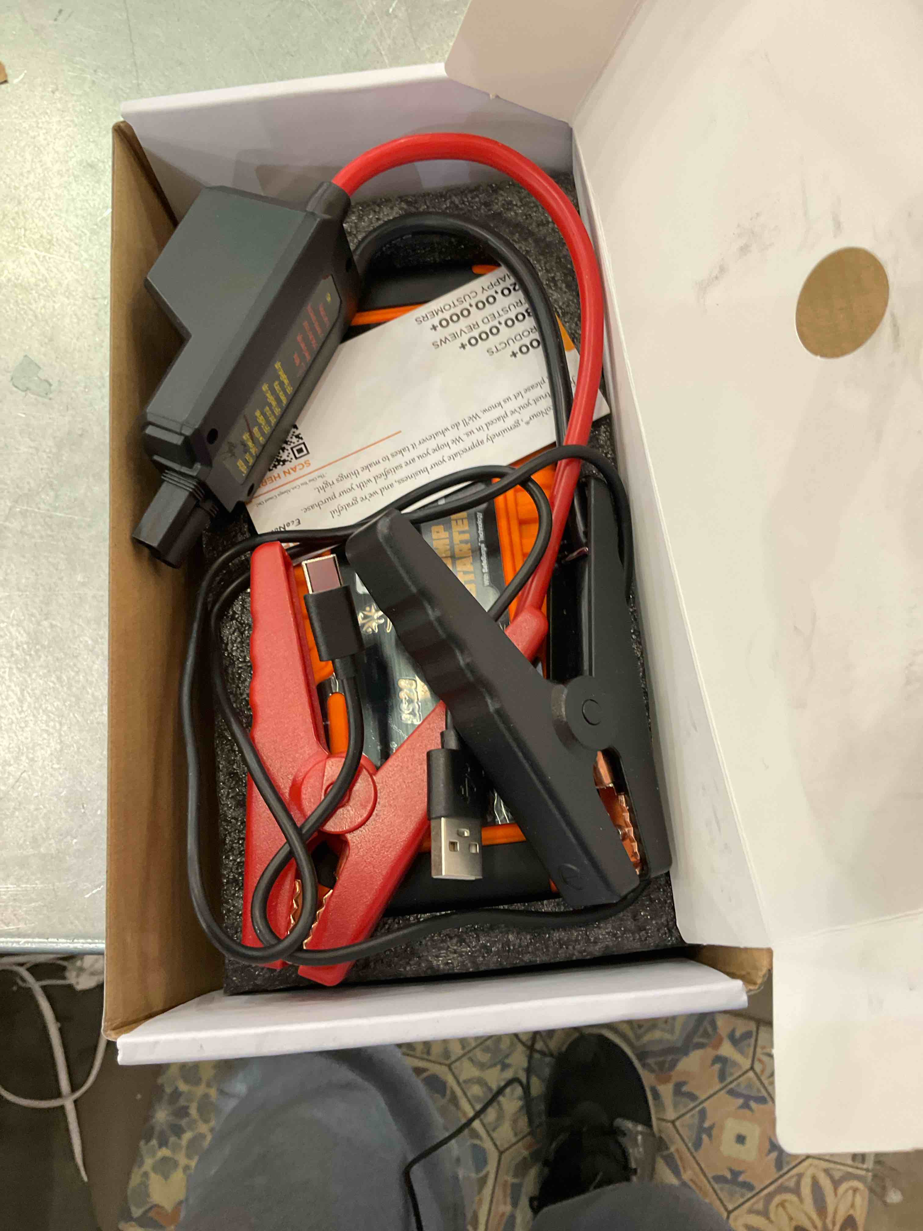 https://s3.amazonaws.com/lotting-images-prod/BargainHunt/EXS01016225_1708454426990.jpeg
