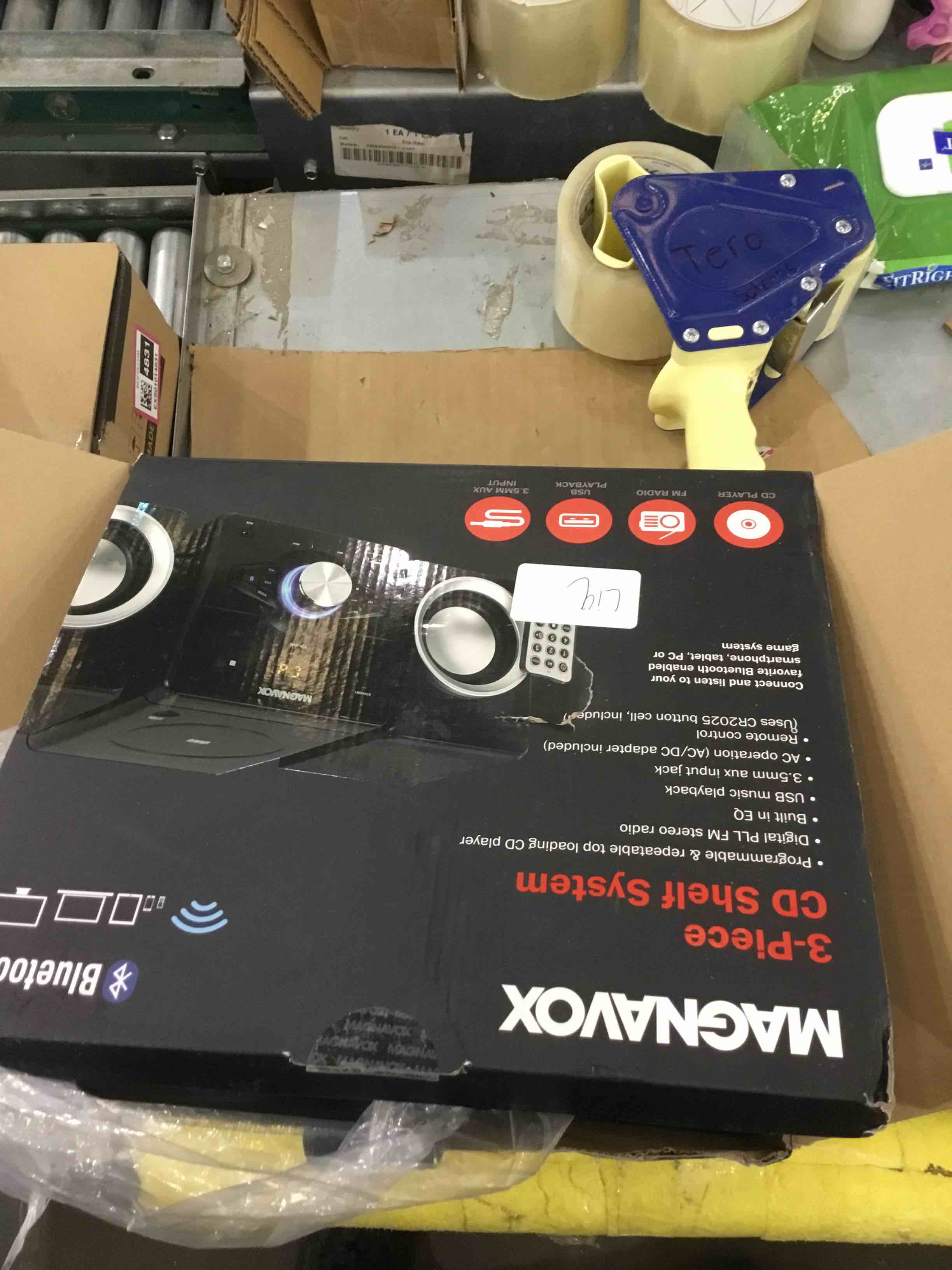 https://s3.amazonaws.com/lotting-images-prod/BargainHunt/EXS01016793_1707927813553.jpeg