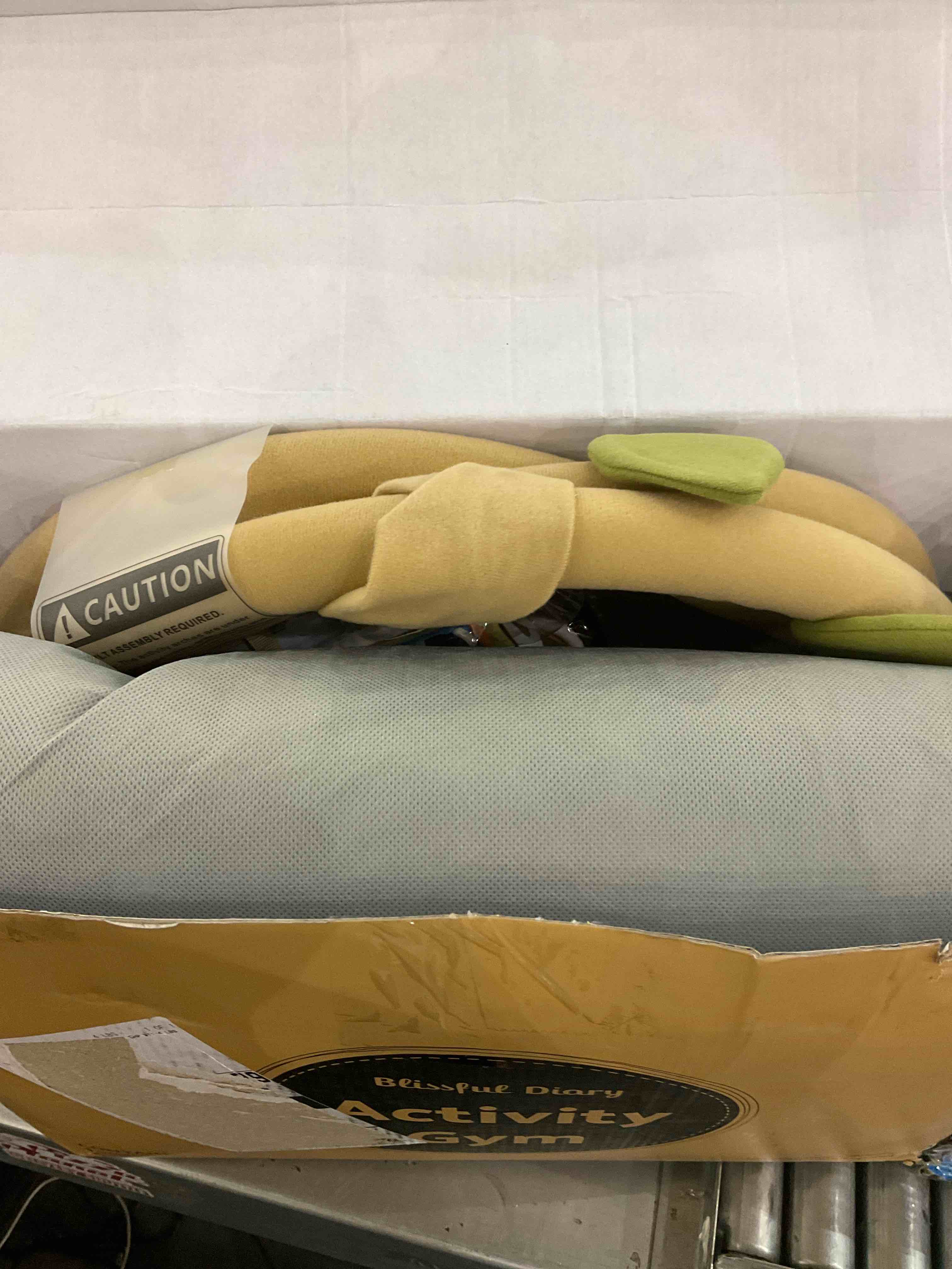 https://s3.amazonaws.com/lotting-images-prod/BargainHunt/EXS01017031_1707760370700.jpeg