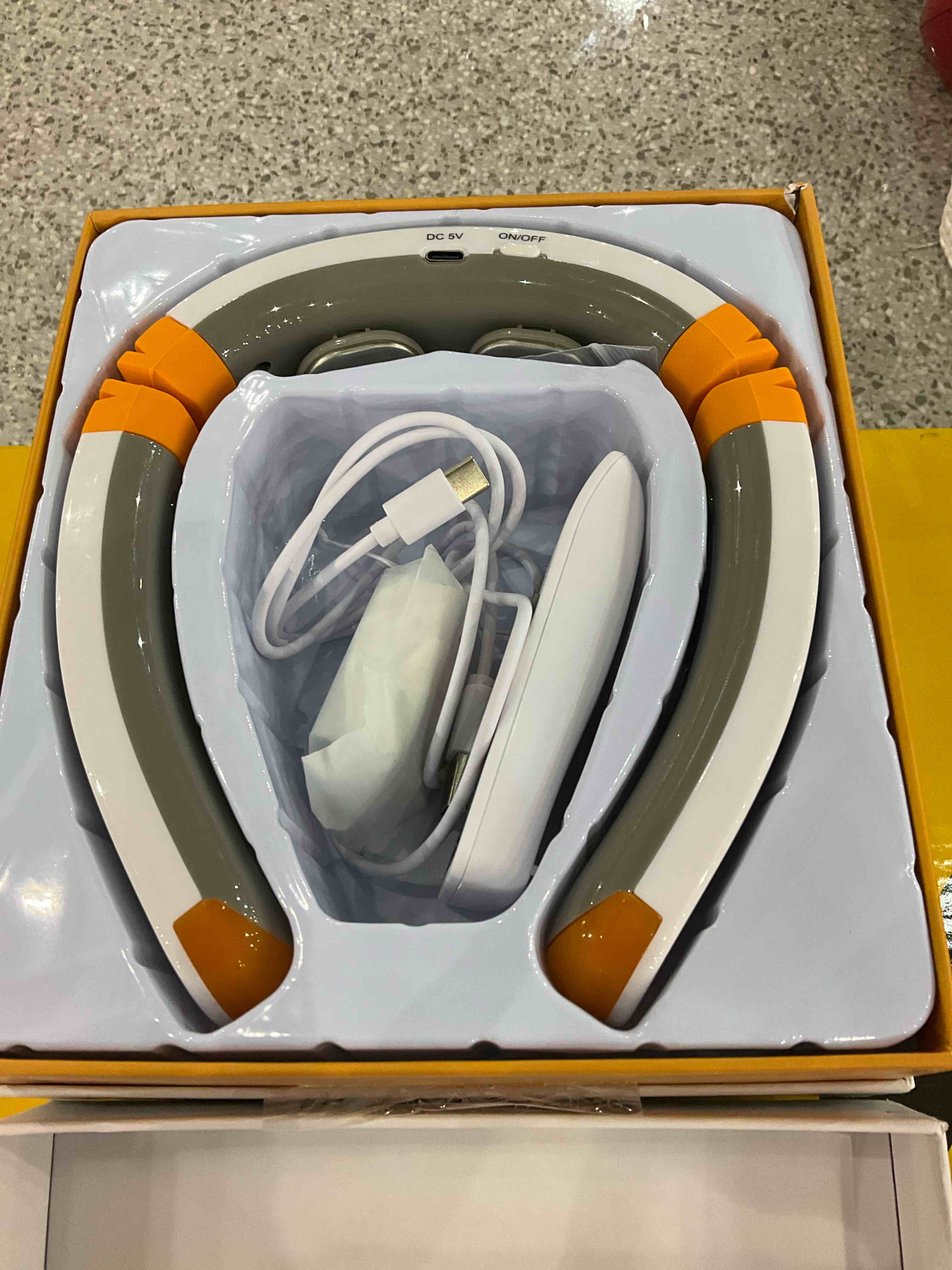 https://s3.amazonaws.com/lotting-images-prod/BargainHunt/EXS01017237_1708605372044.jpeg