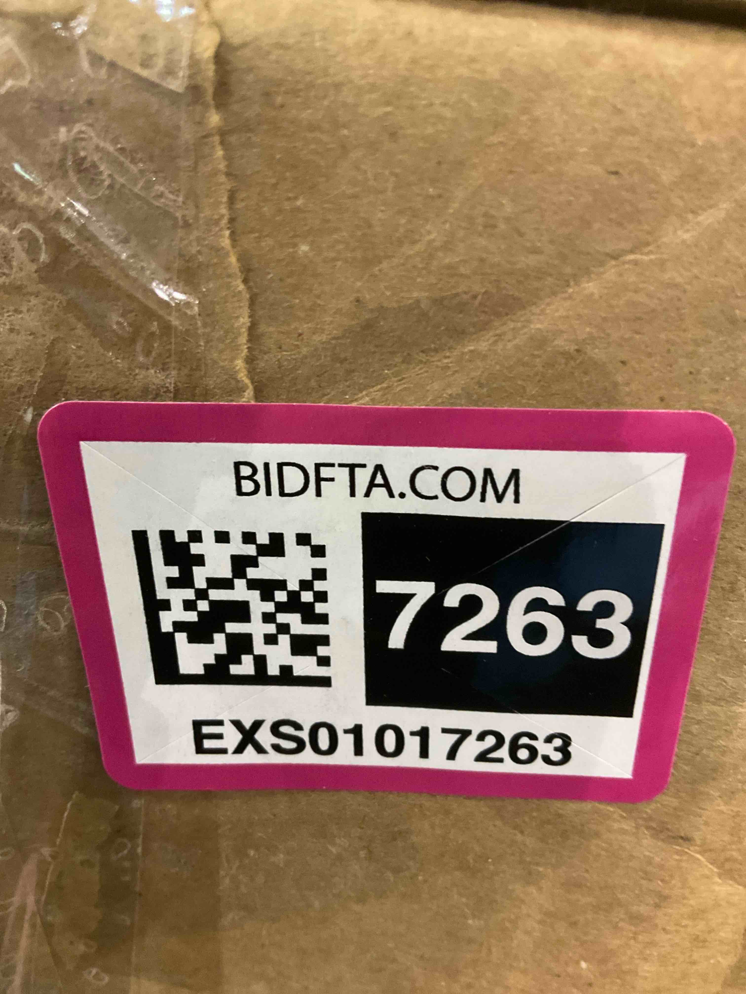 https://s3.amazonaws.com/lotting-images-prod/BargainHunt/EXS01017263_1708608221219.jpeg