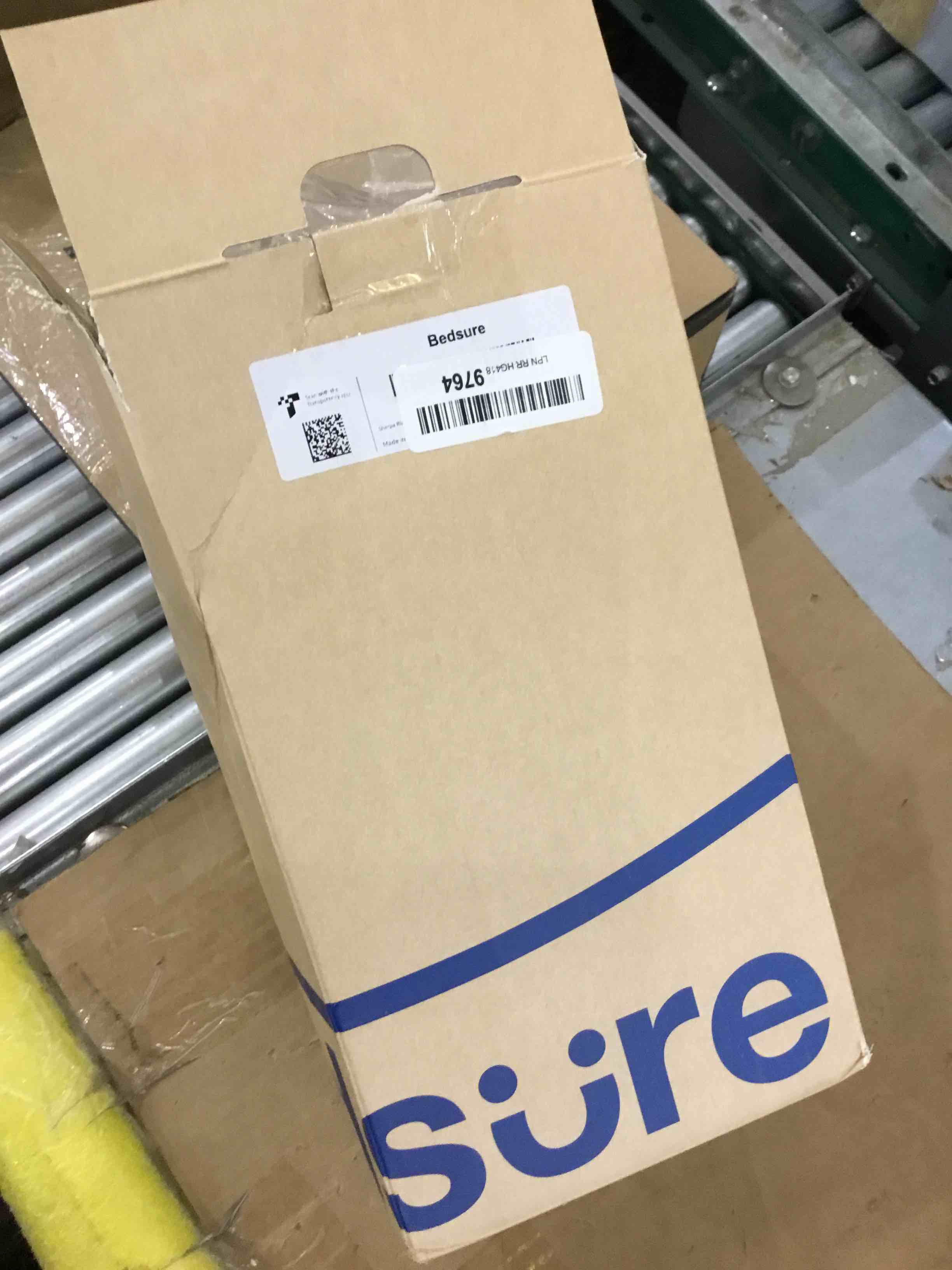 https://s3.amazonaws.com/lotting-images-prod/BargainHunt/EXS01017669_1707928431694.jpeg