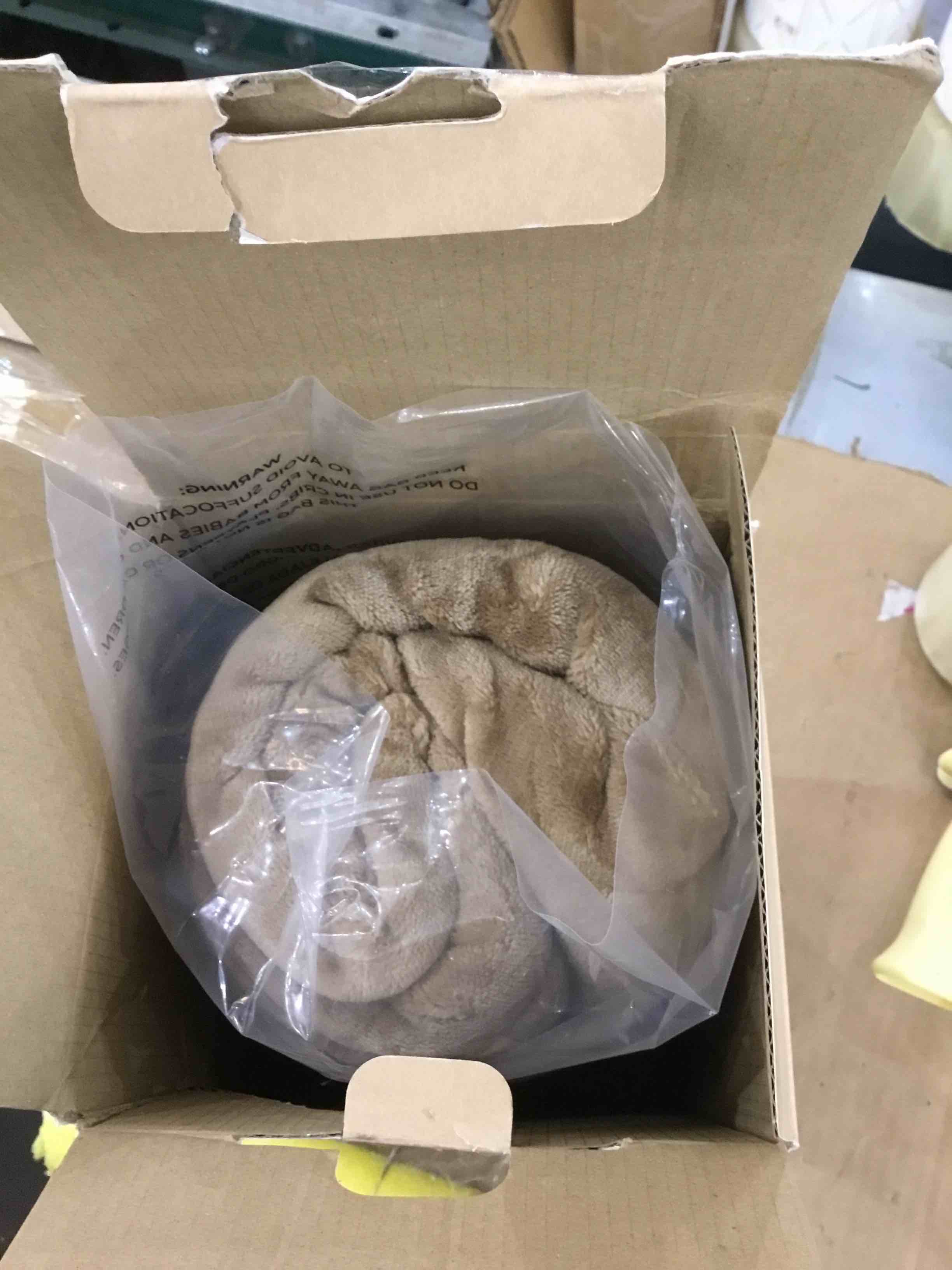 https://s3.amazonaws.com/lotting-images-prod/BargainHunt/EXS01017669_1707928436105.jpeg