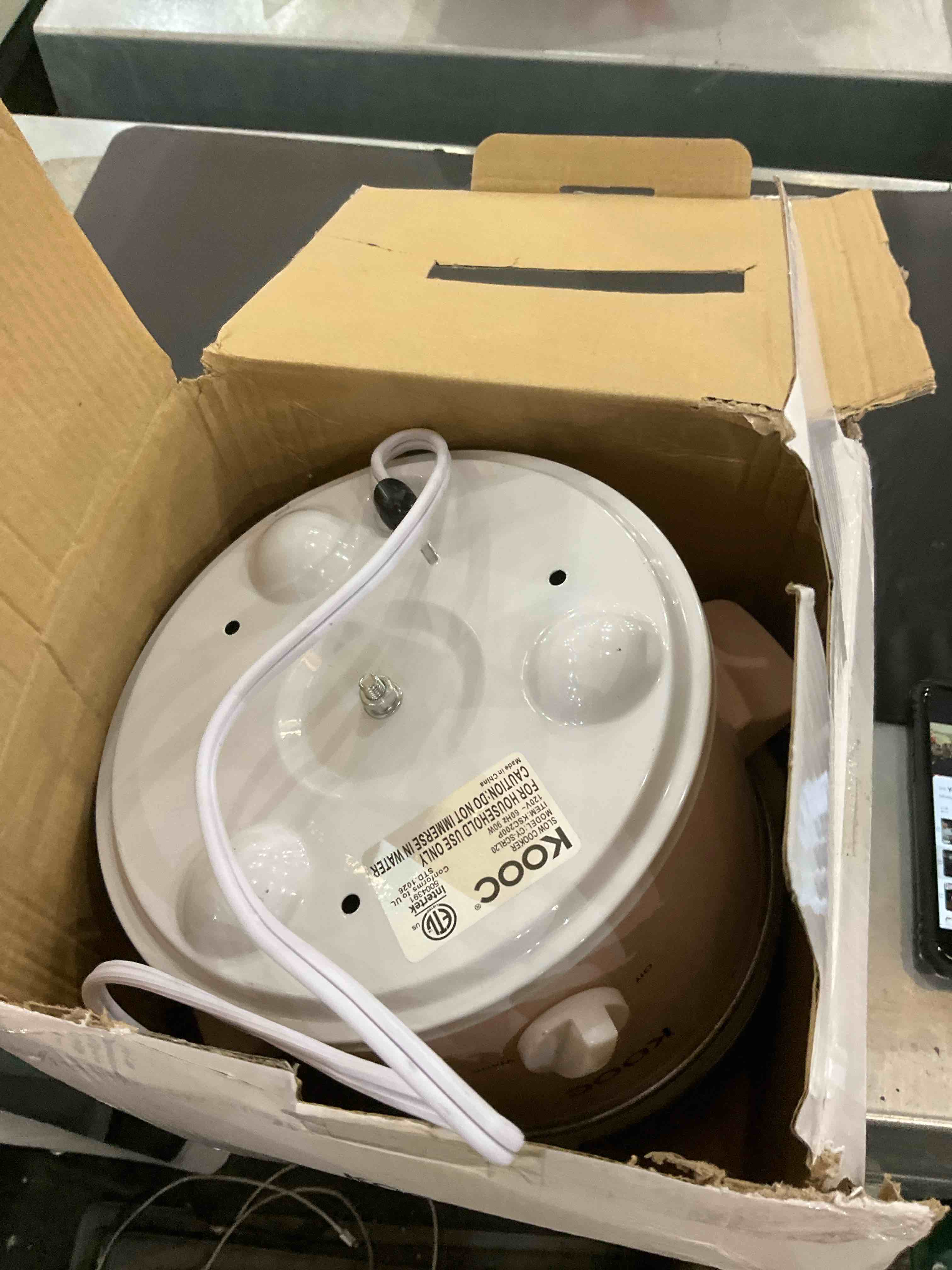 https://s3.amazonaws.com/lotting-images-prod/BargainHunt/EXS01017873_1708028132934.jpeg