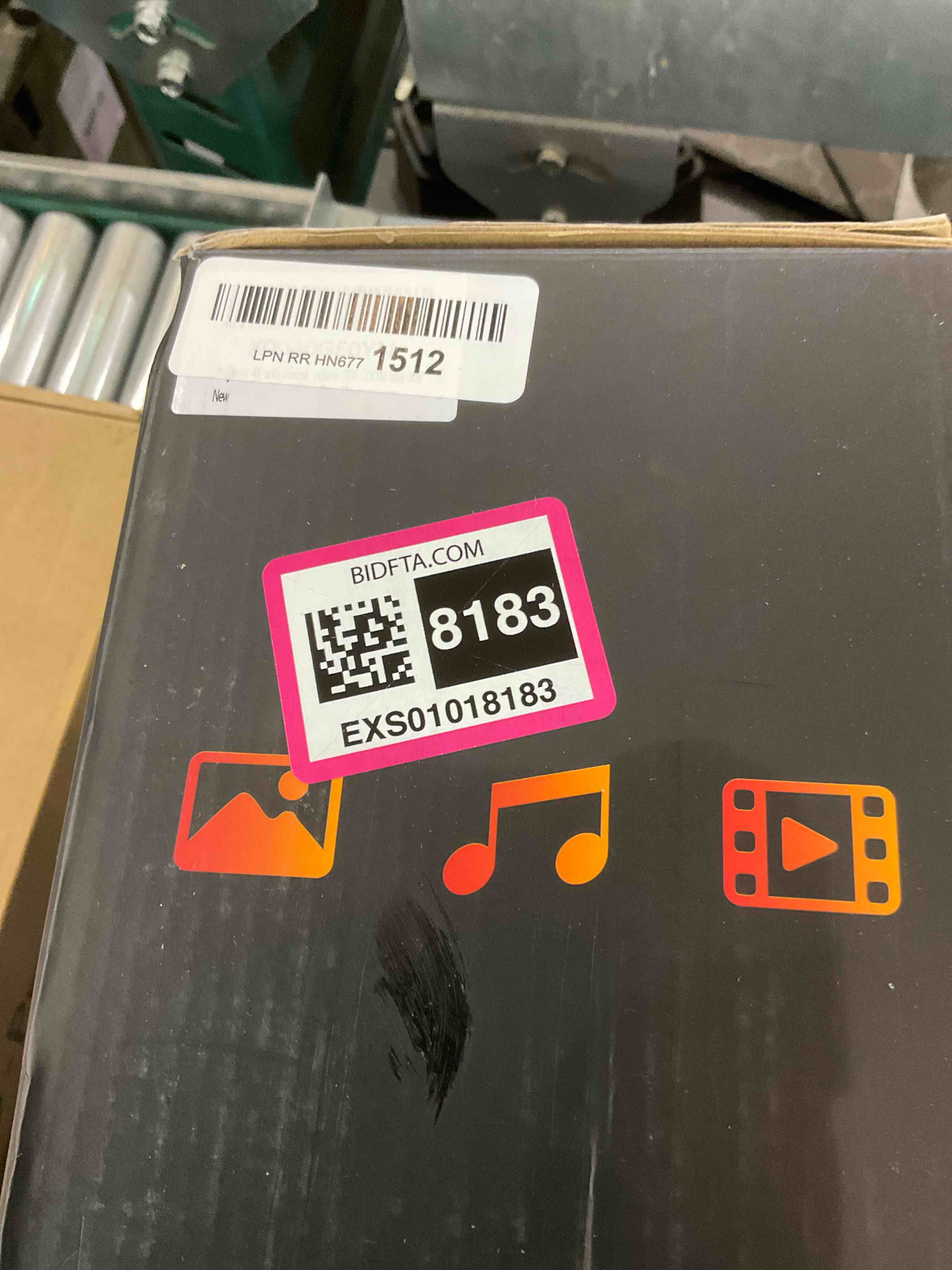 https://s3.amazonaws.com/lotting-images-prod/BargainHunt/EXS01018183_1707925652150.jpeg