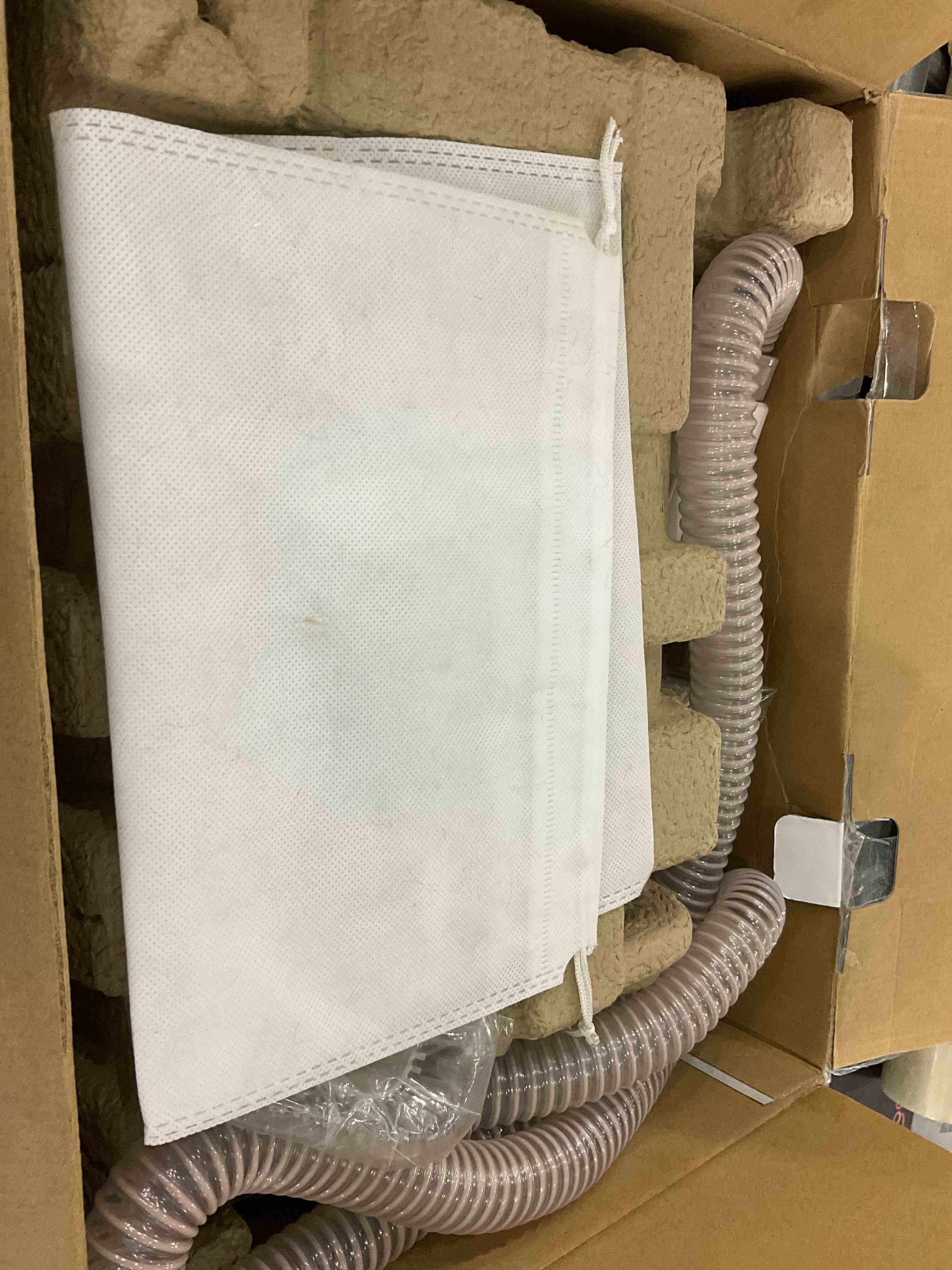 https://s3.amazonaws.com/lotting-images-prod/BargainHunt/EXS01018223_1708088116026.jpeg
