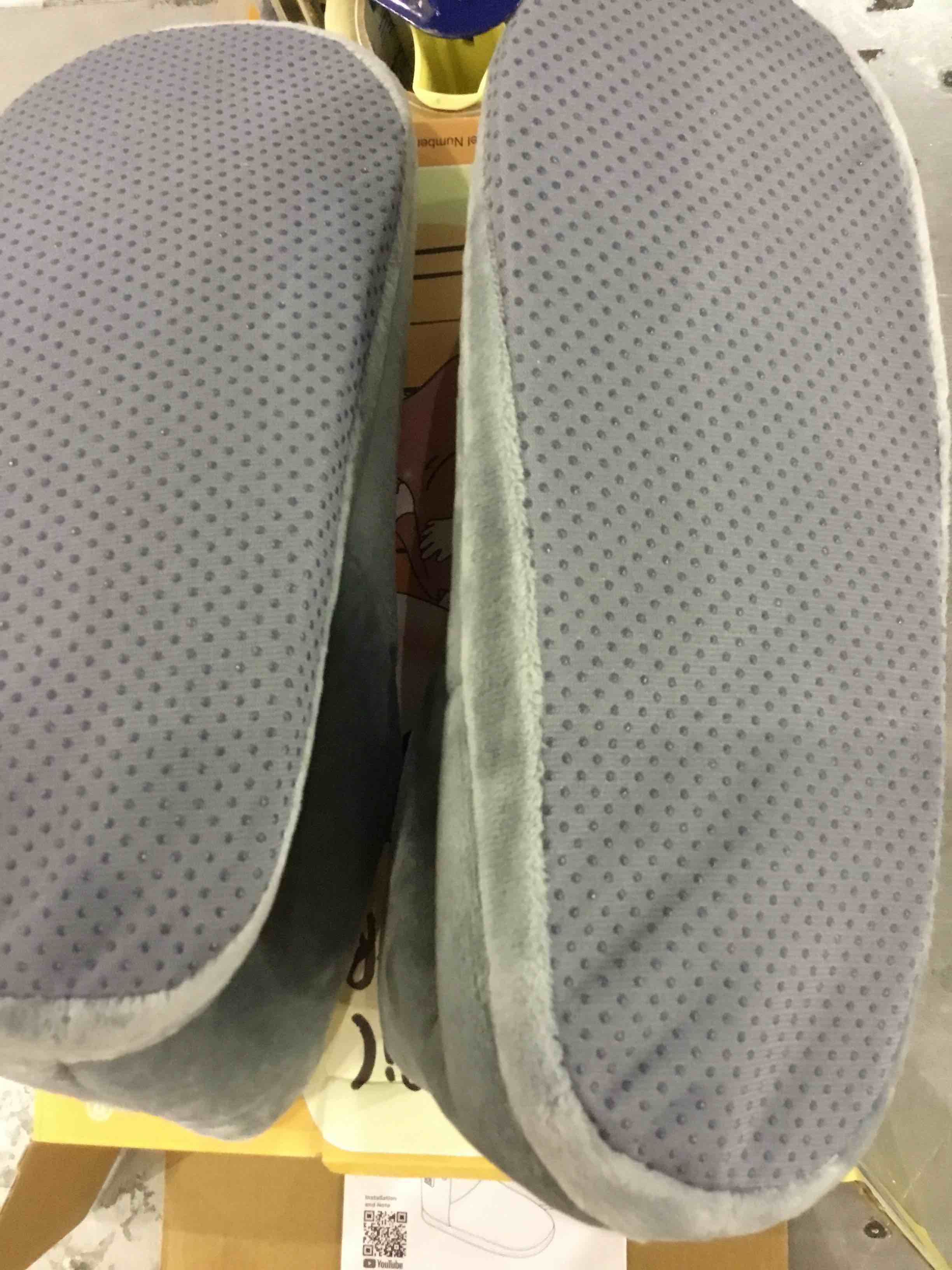 https://s3.amazonaws.com/lotting-images-prod/BargainHunt/EXS01018413_1709298152075.jpeg