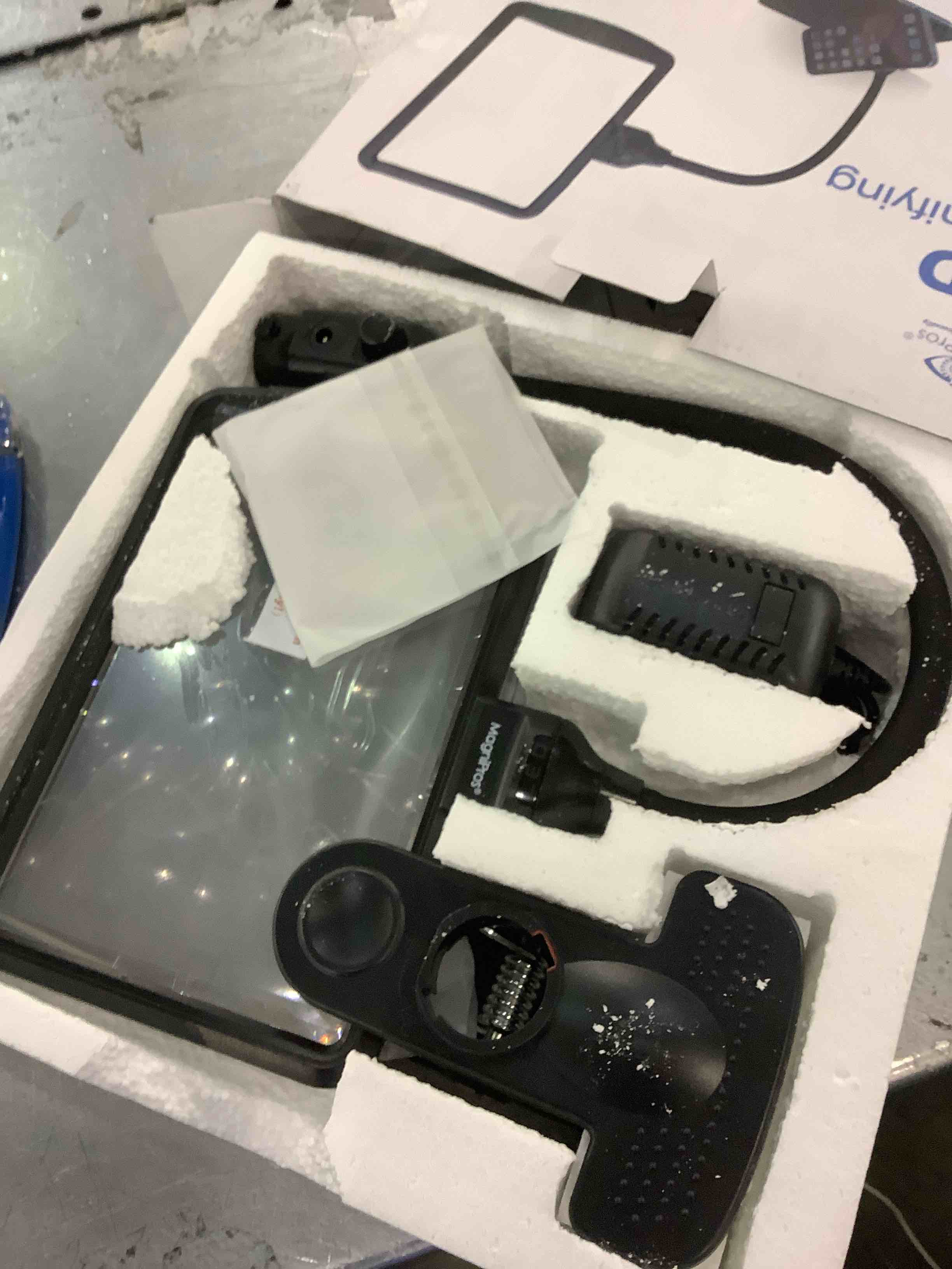 https://s3.amazonaws.com/lotting-images-prod/BargainHunt/EXS01018607_1707222444346.jpeg