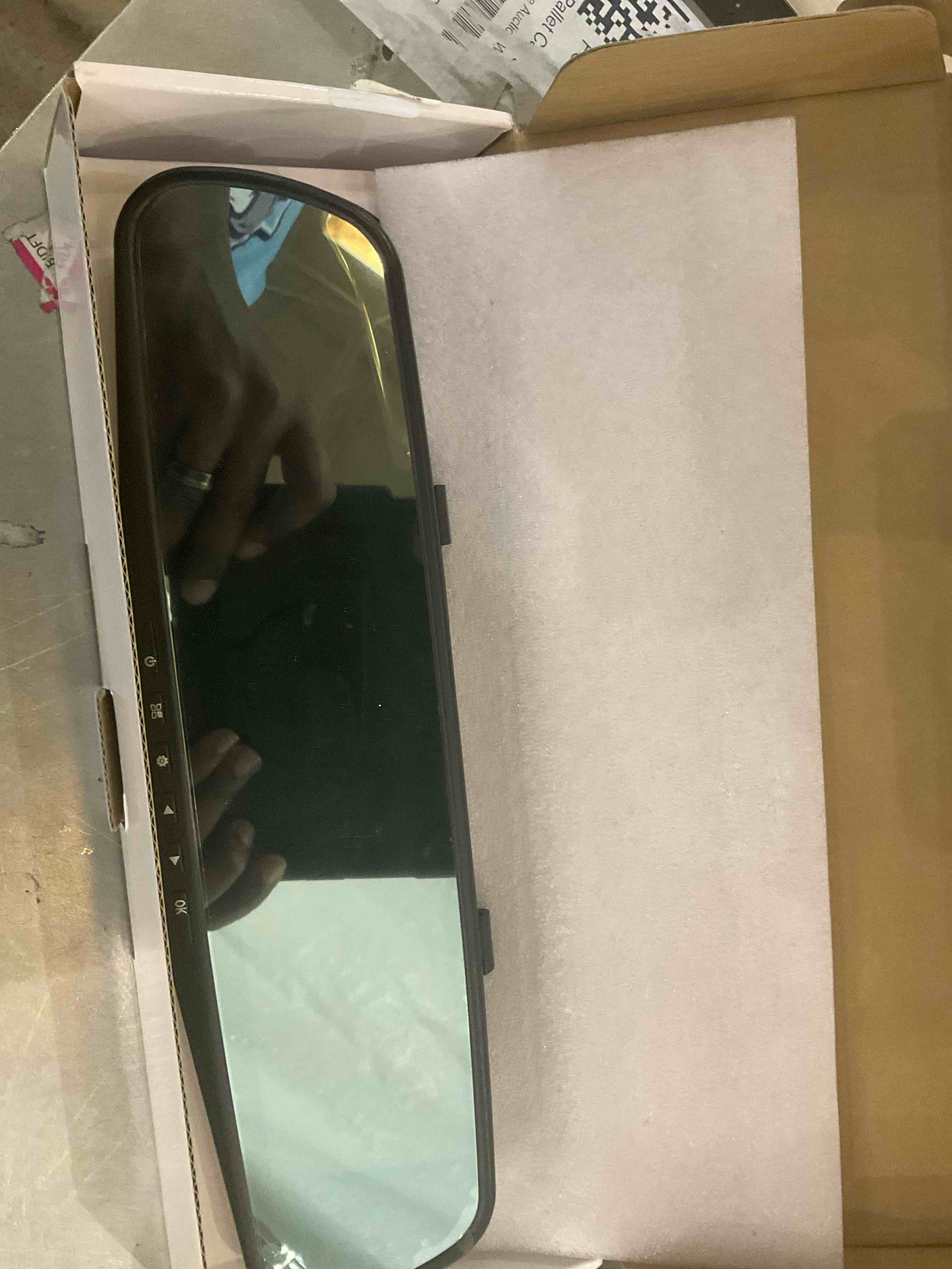 https://s3.amazonaws.com/lotting-images-prod/BargainHunt/EXS01018740_1707323870616.jpeg