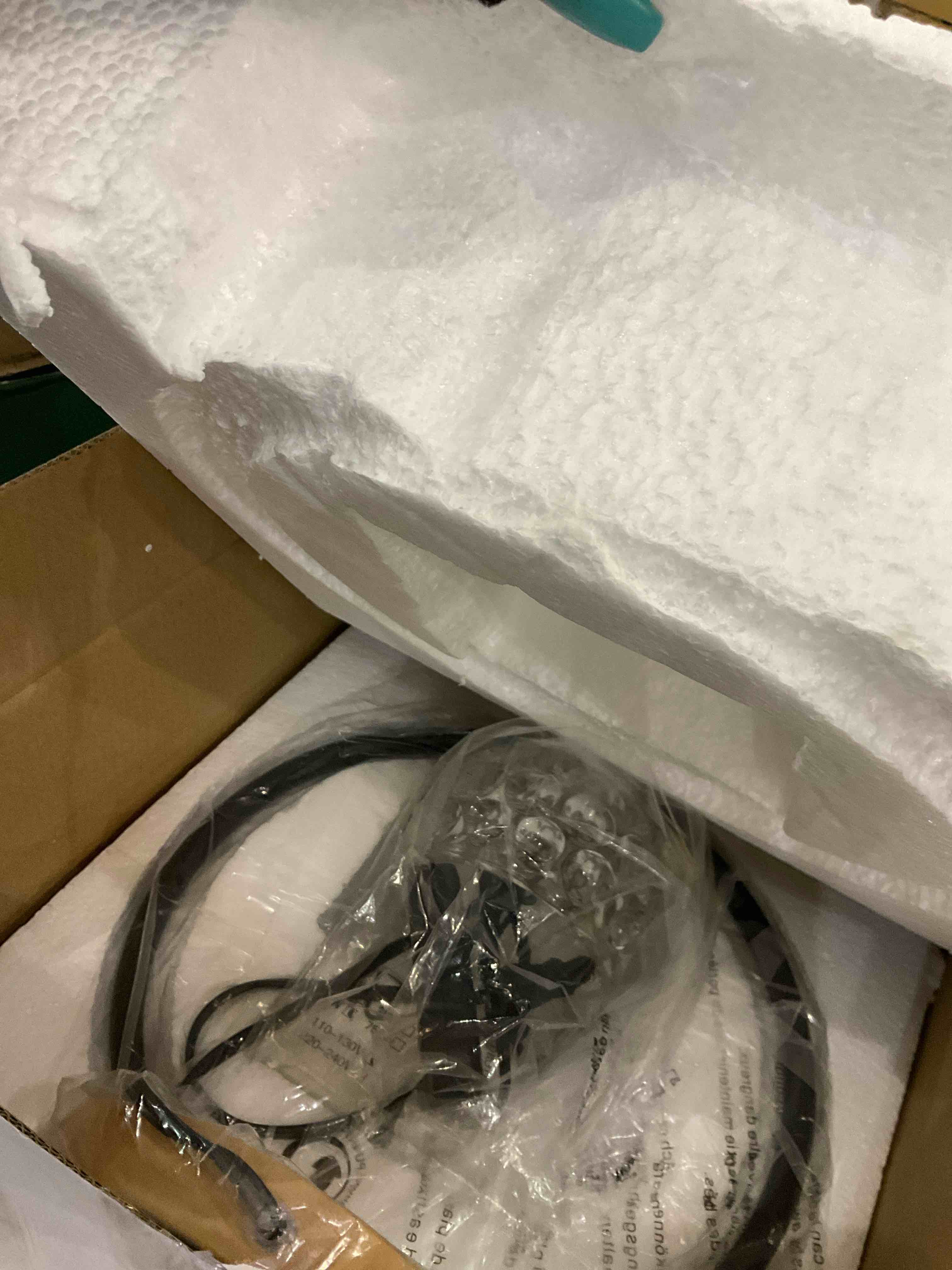 https://s3.amazonaws.com/lotting-images-prod/BargainHunt/EXS01019165_1707315898781.jpeg