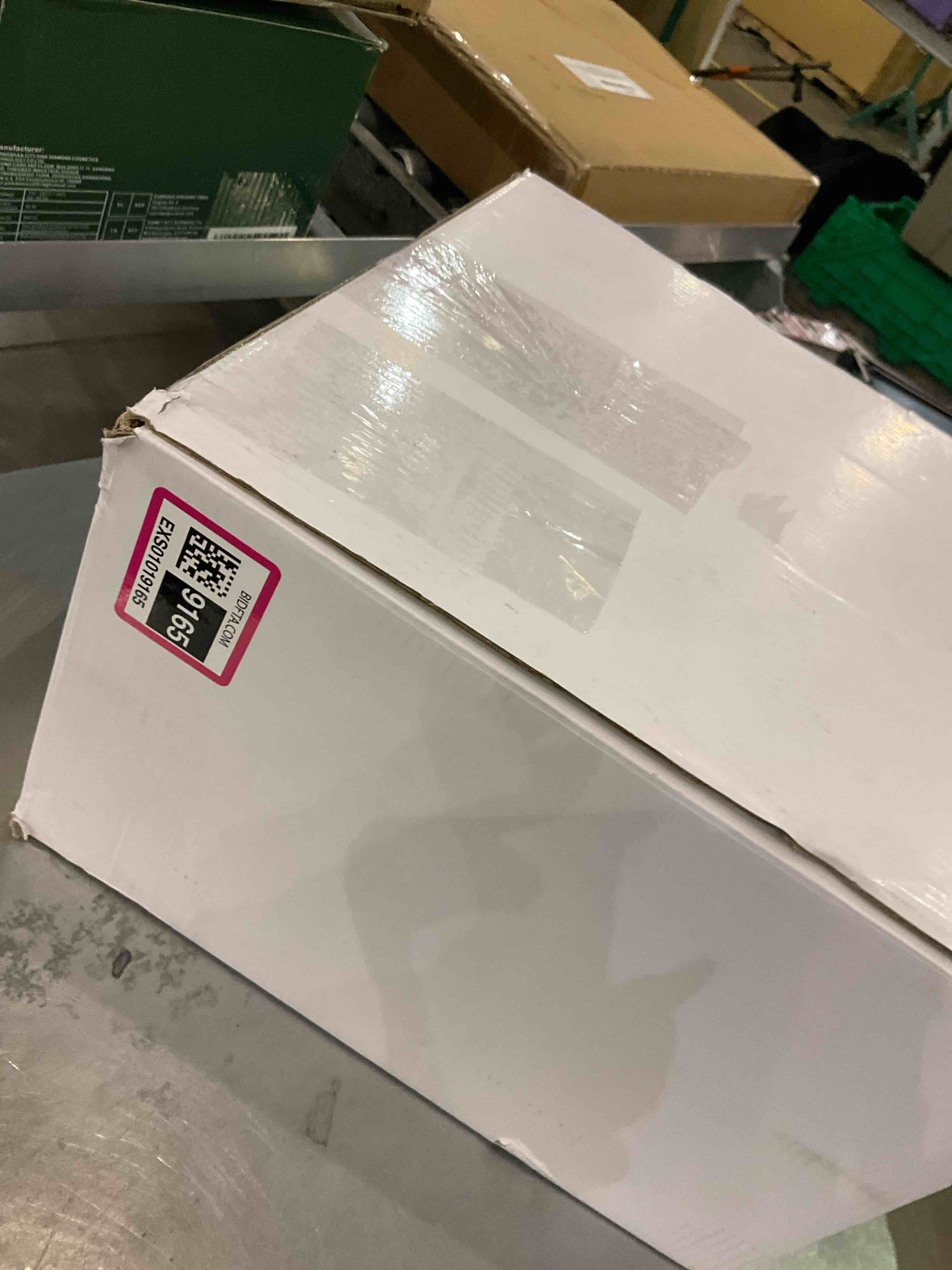 https://s3.amazonaws.com/lotting-images-prod/BargainHunt/EXS01019165_1707315916236.jpeg