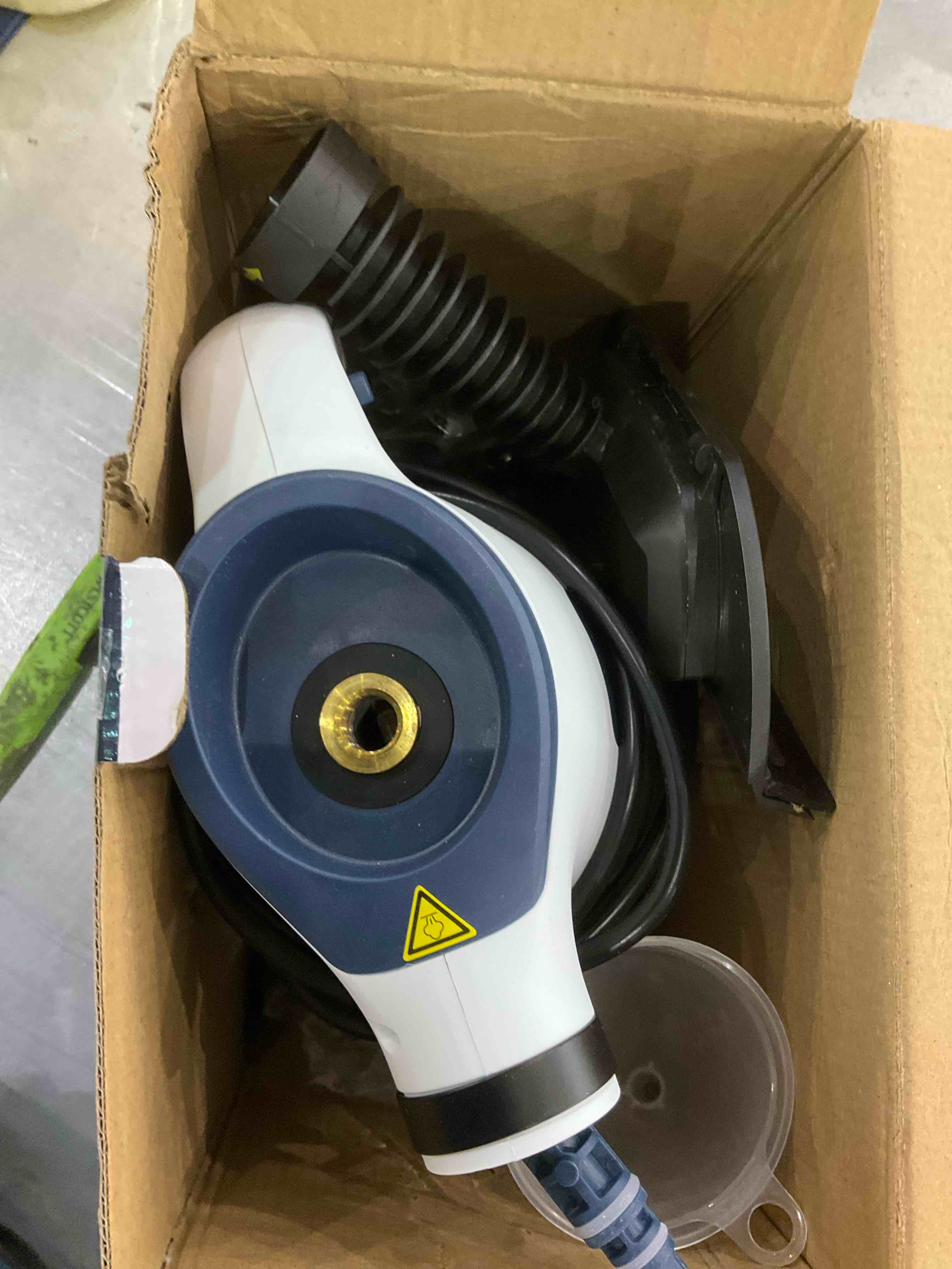 https://s3.amazonaws.com/lotting-images-prod/BargainHunt/EXS01019433_1709754644597.jpeg