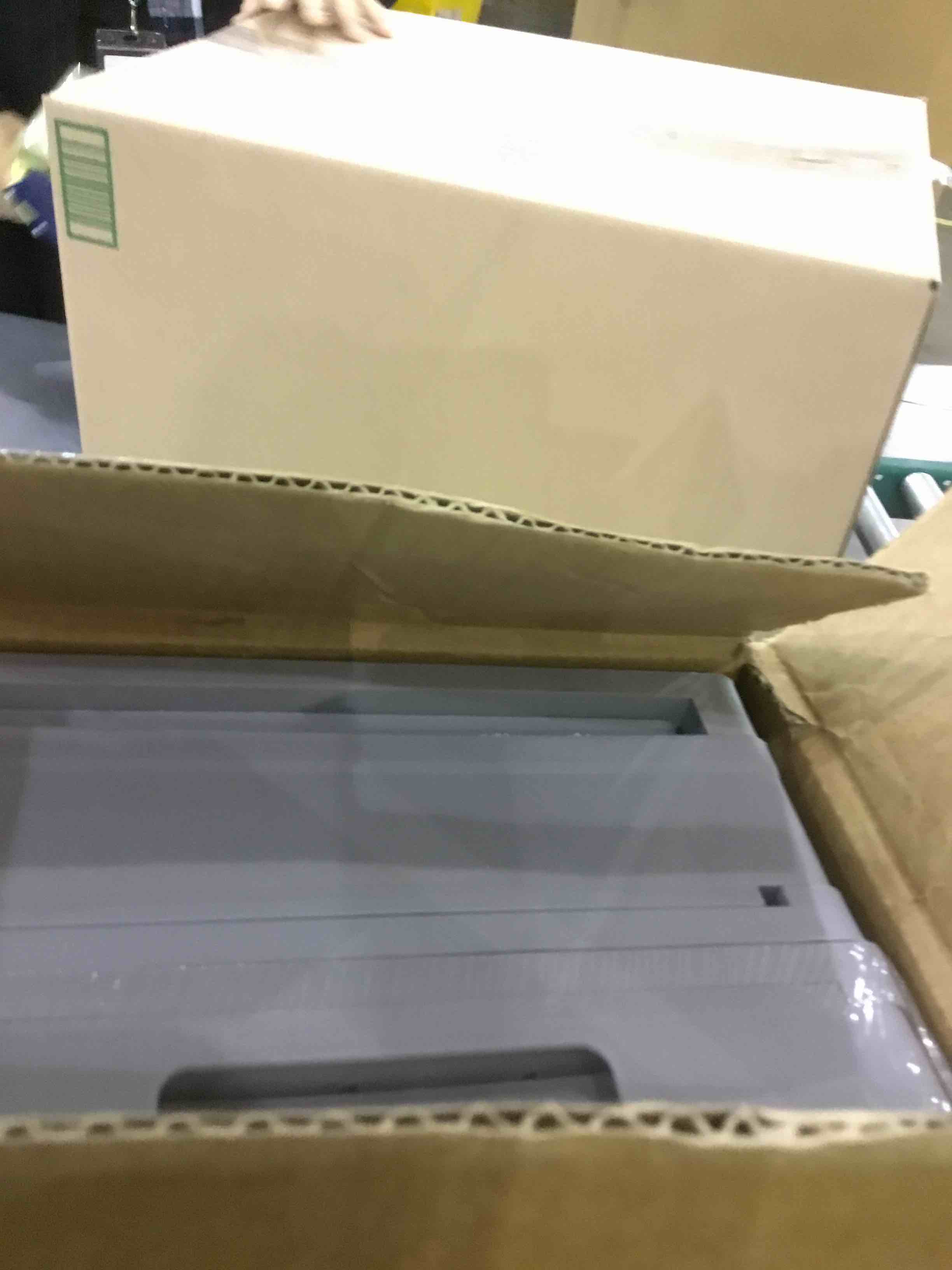 https://s3.amazonaws.com/lotting-images-prod/BargainHunt/EXS01019518_1707222852298.jpeg
