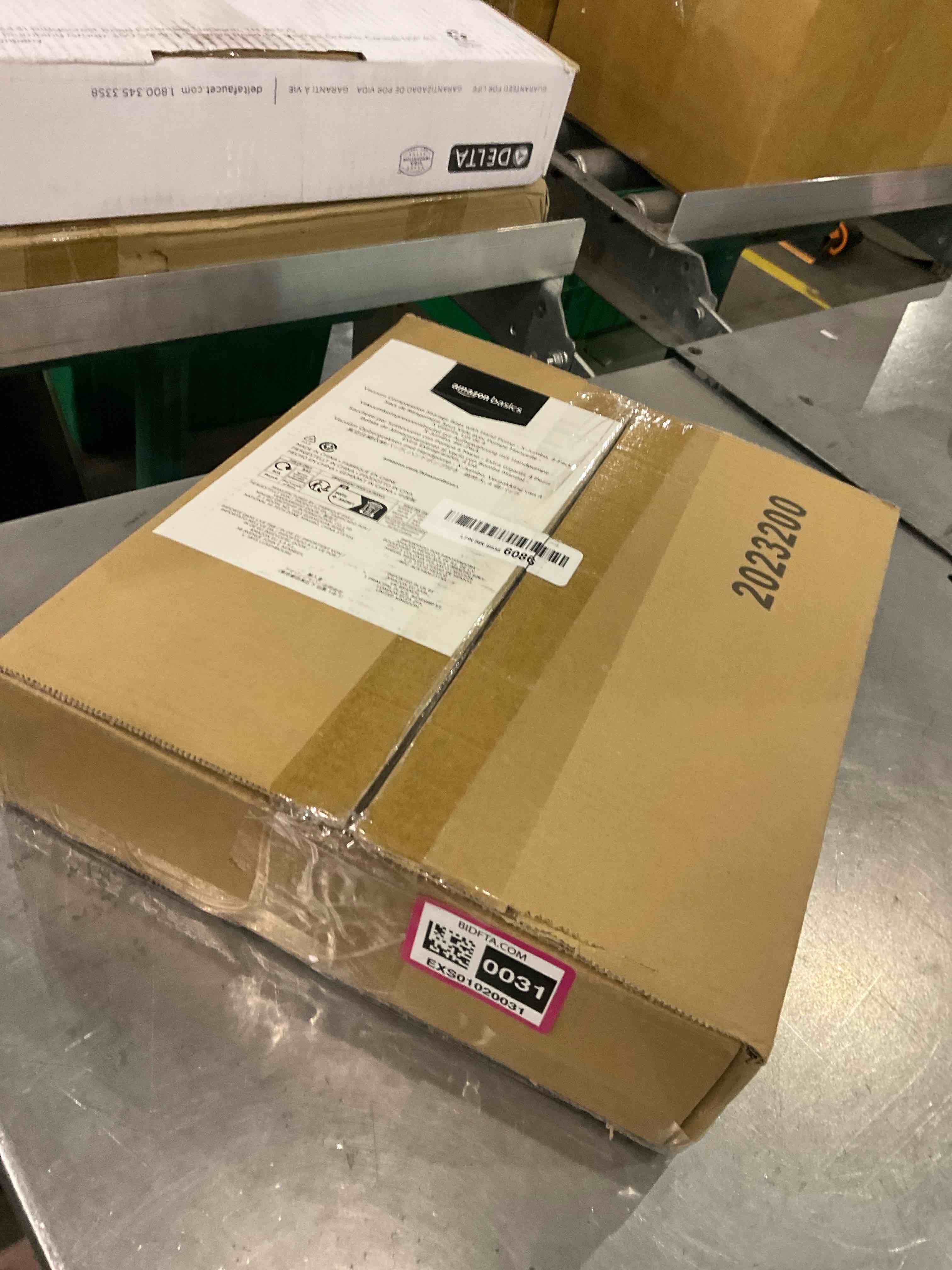 https://s3.amazonaws.com/lotting-images-prod/BargainHunt/EXS01020031_1708087362796.jpeg