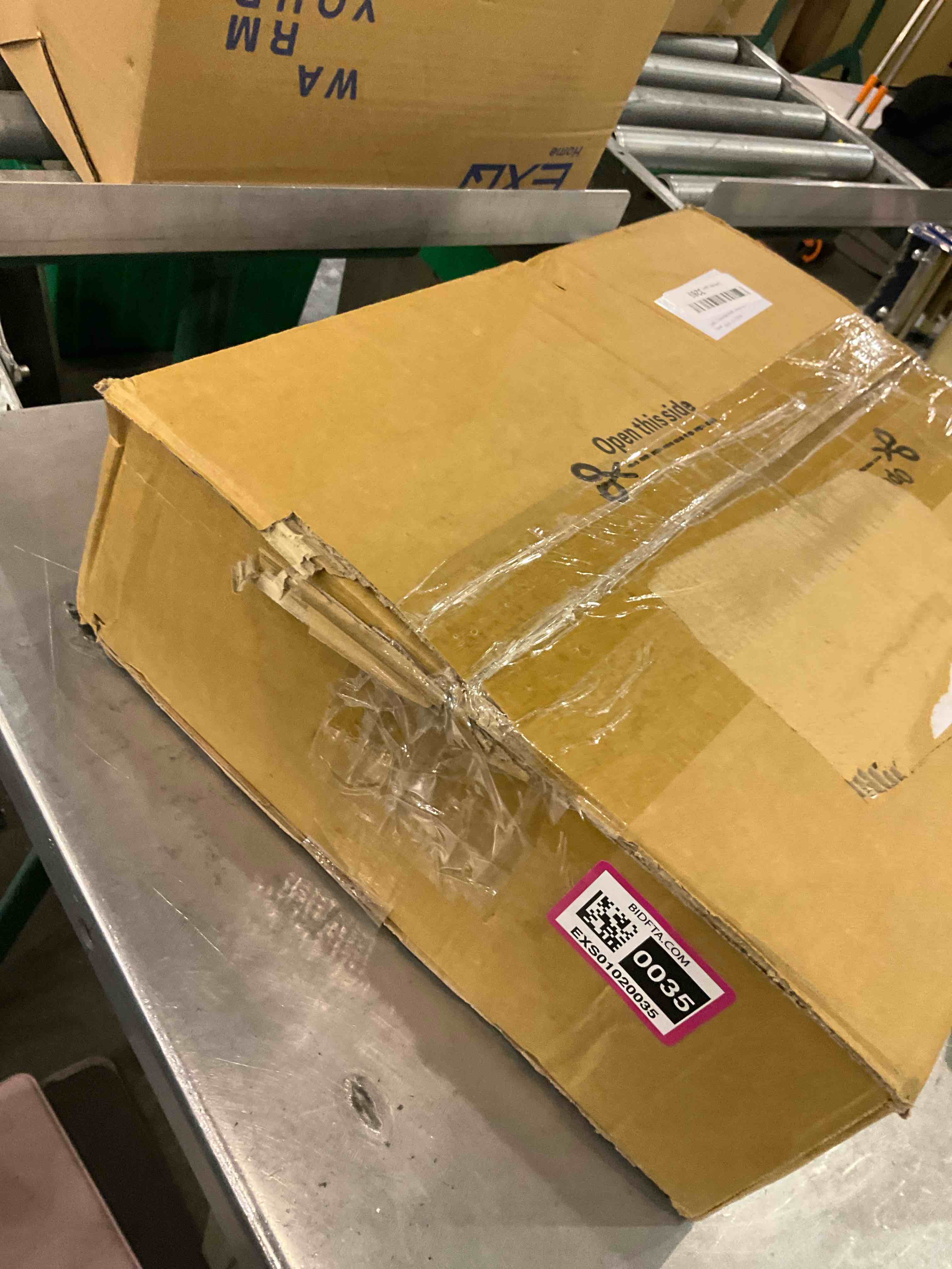 https://s3.amazonaws.com/lotting-images-prod/BargainHunt/EXS01020035_1708087903540.jpeg