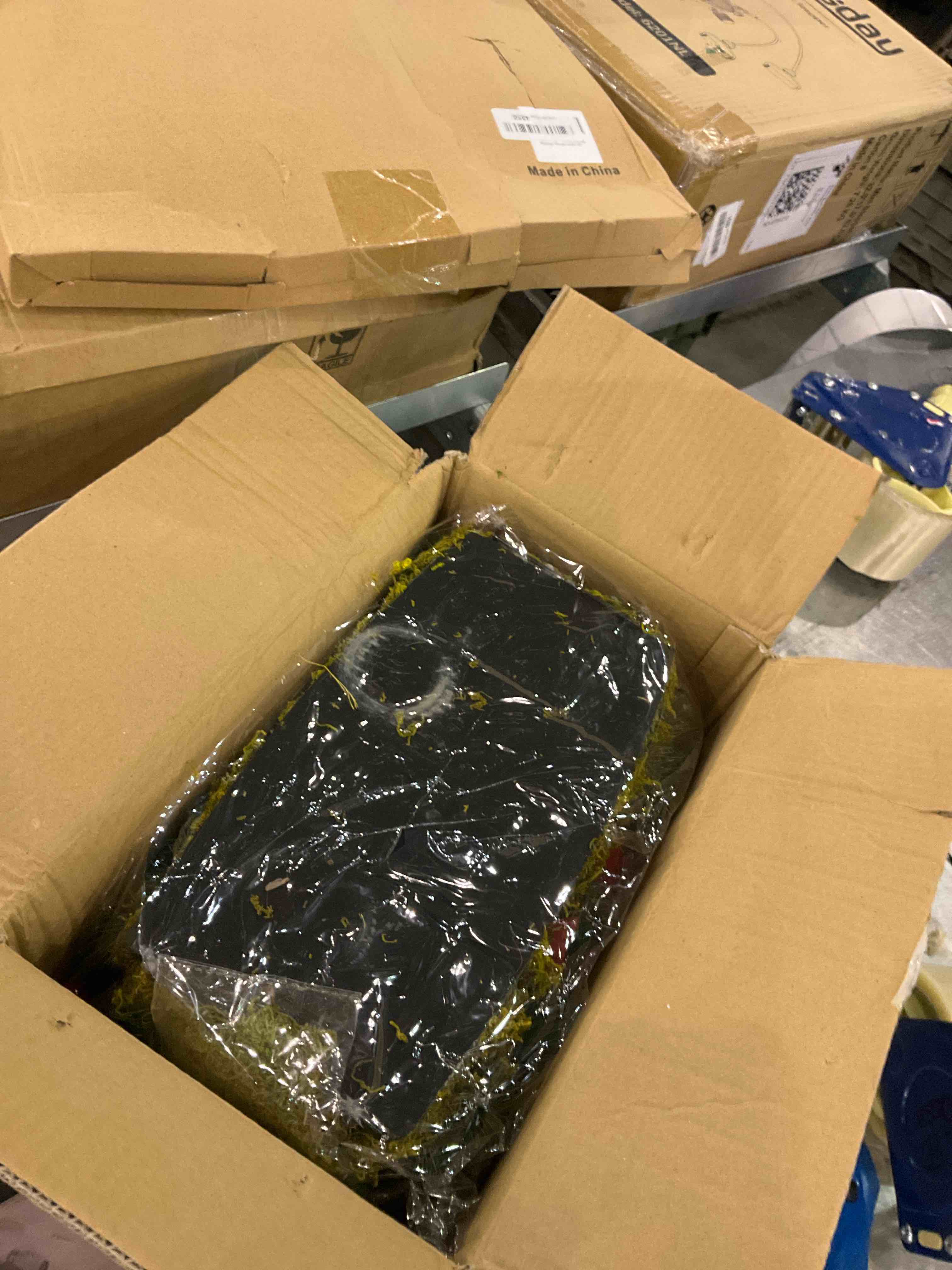 https://s3.amazonaws.com/lotting-images-prod/BargainHunt/EXS01020117_1708347013426.jpeg