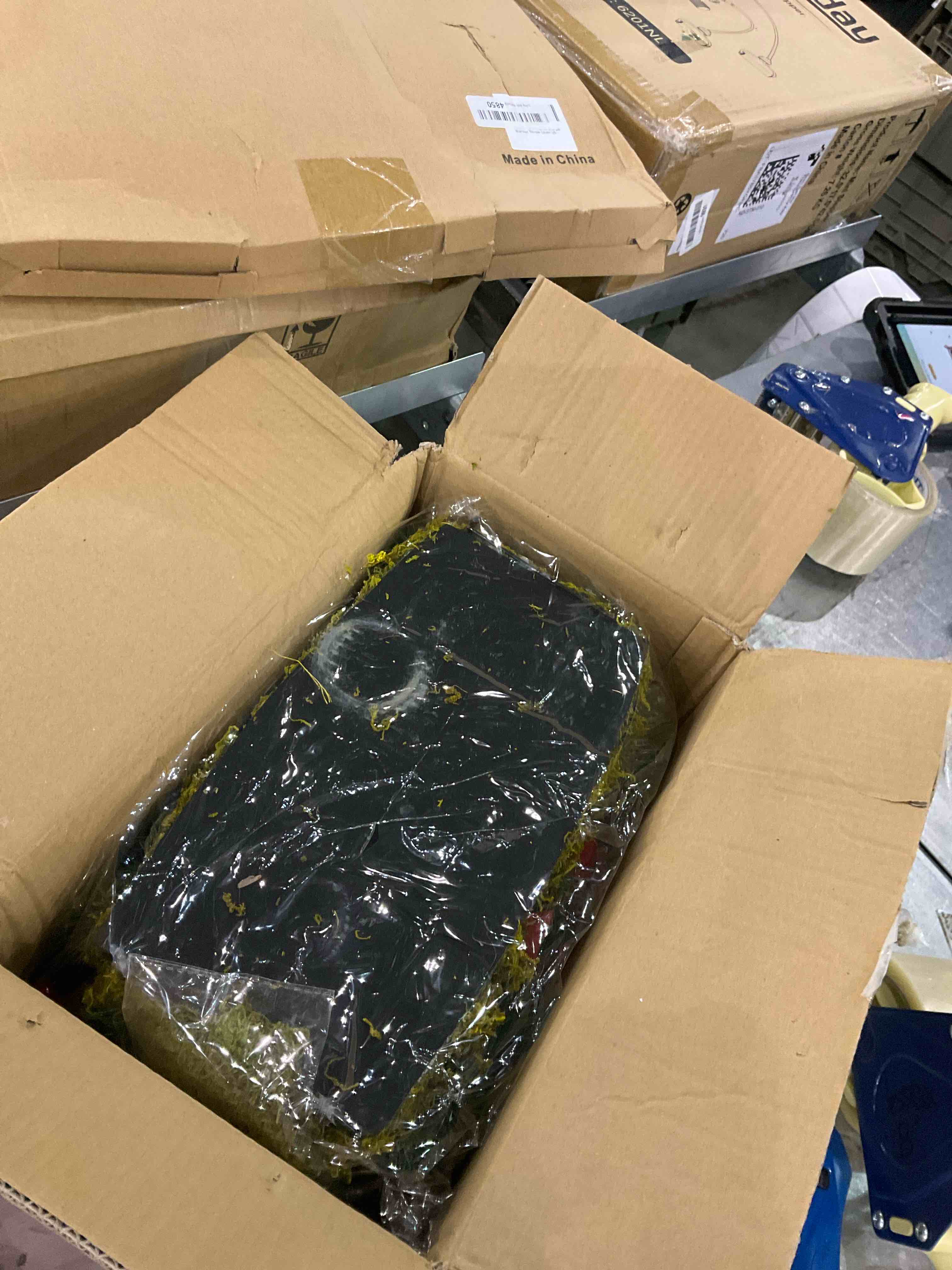 https://s3.amazonaws.com/lotting-images-prod/BargainHunt/EXS01020117_1708347014616.jpeg