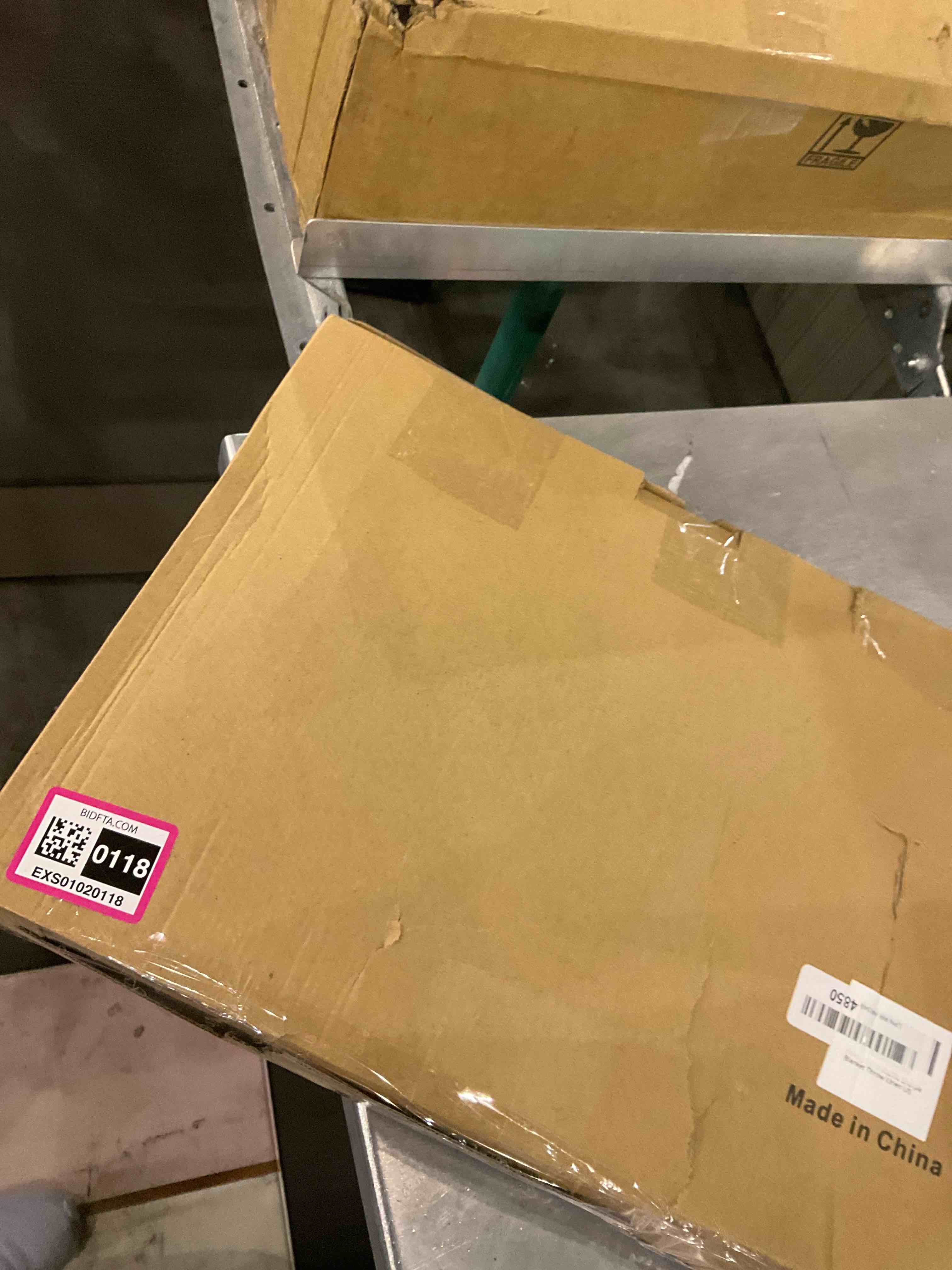 https://s3.amazonaws.com/lotting-images-prod/BargainHunt/EXS01020118_1708347151015.jpeg