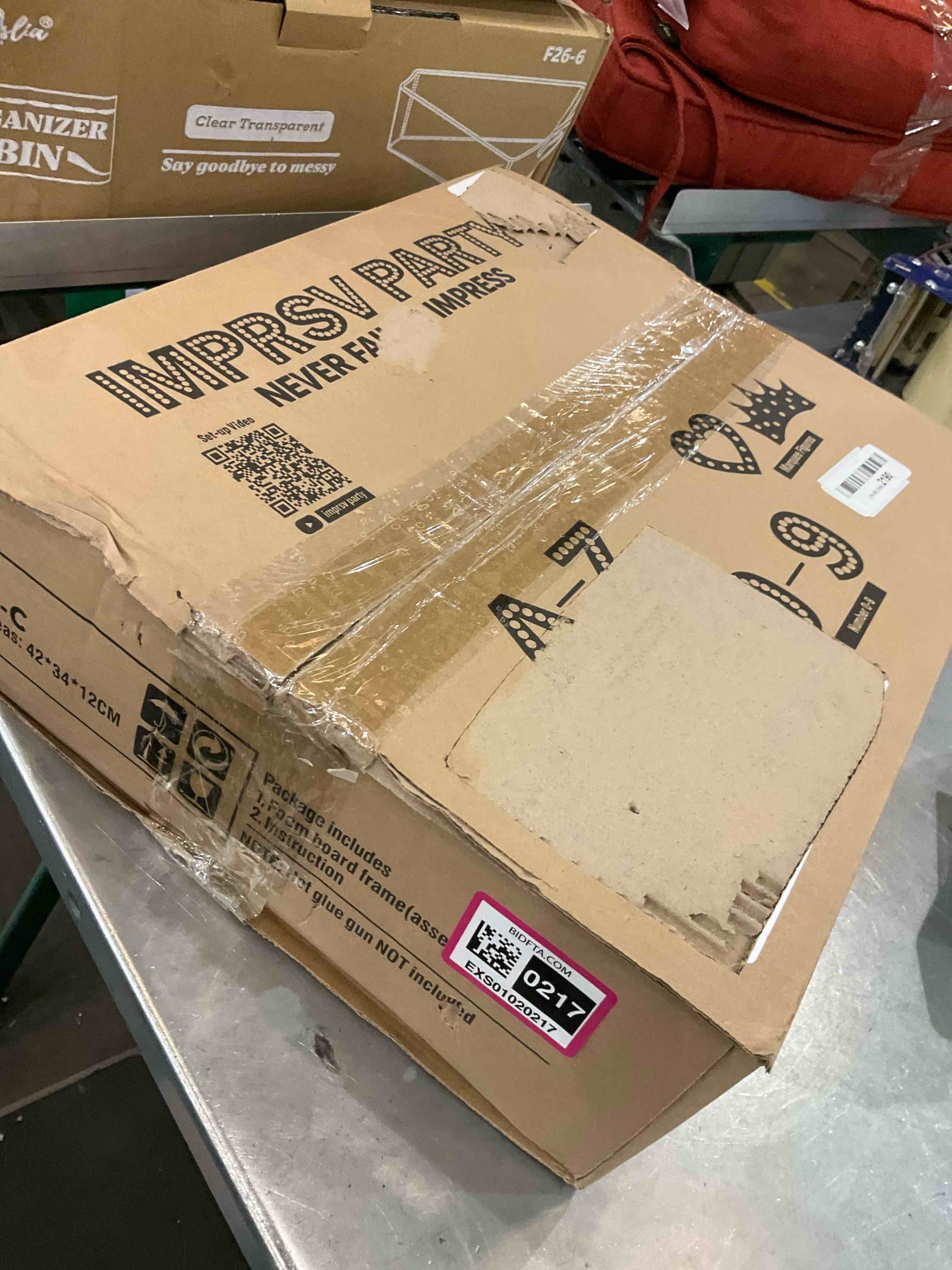 https://s3.amazonaws.com/lotting-images-prod/BargainHunt/EXS01020217_1708358498995.jpeg