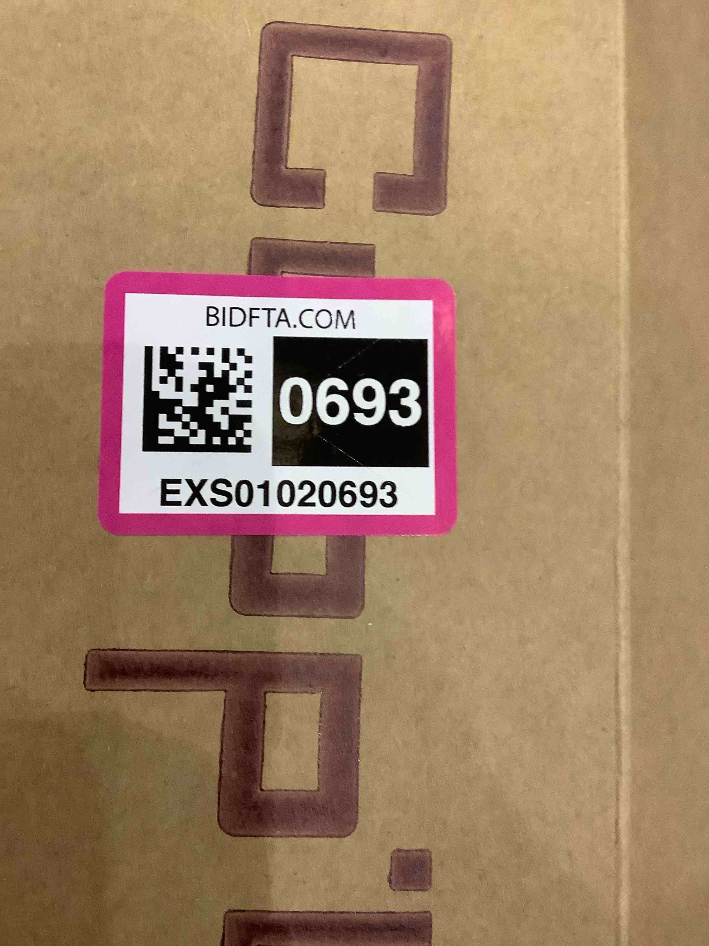 https://s3.amazonaws.com/lotting-images-prod/BargainHunt/EXS01020693_1707748330199.jpeg