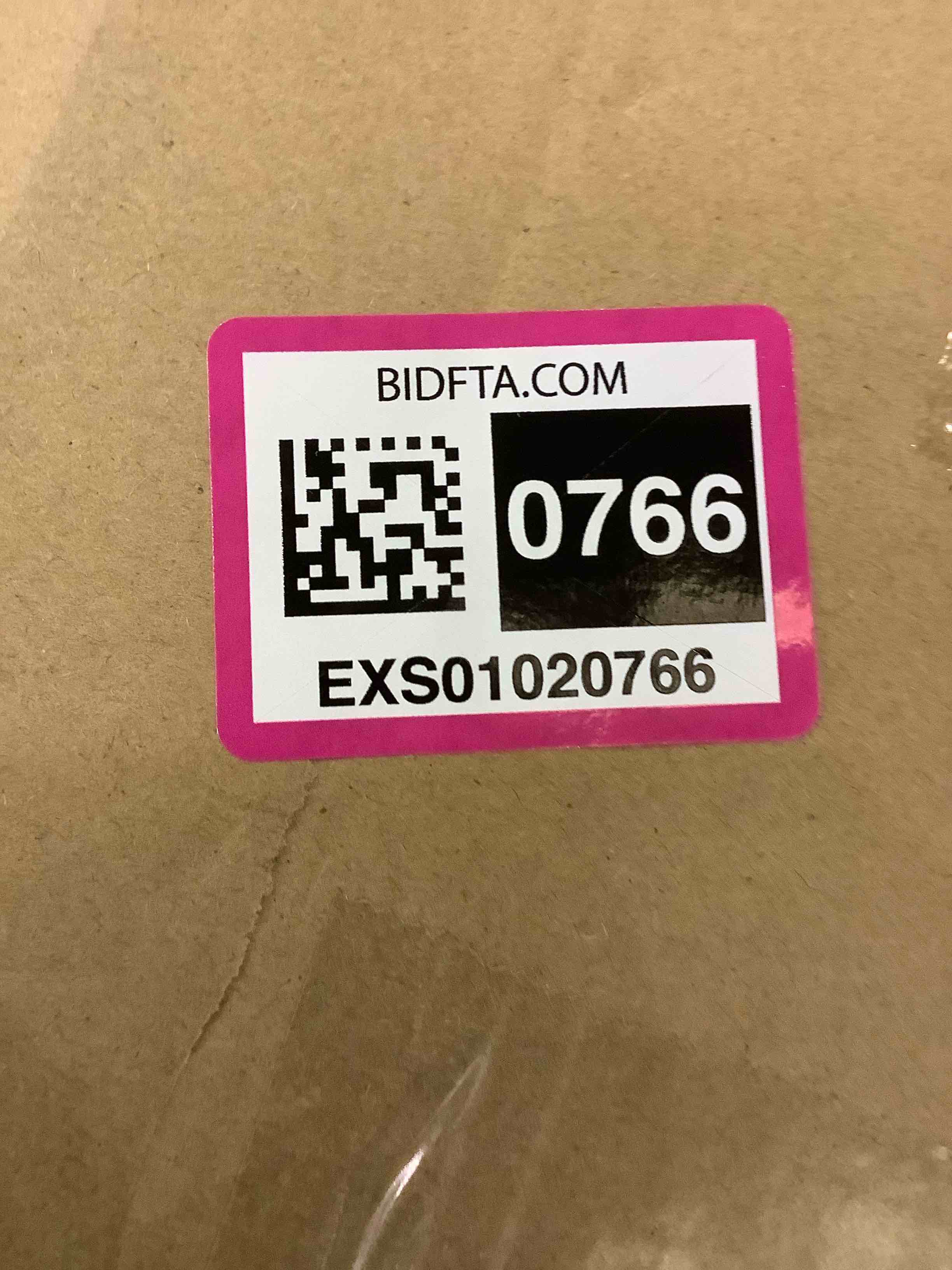 https://s3.amazonaws.com/lotting-images-prod/BargainHunt/EXS01020766_1707753050320.jpeg