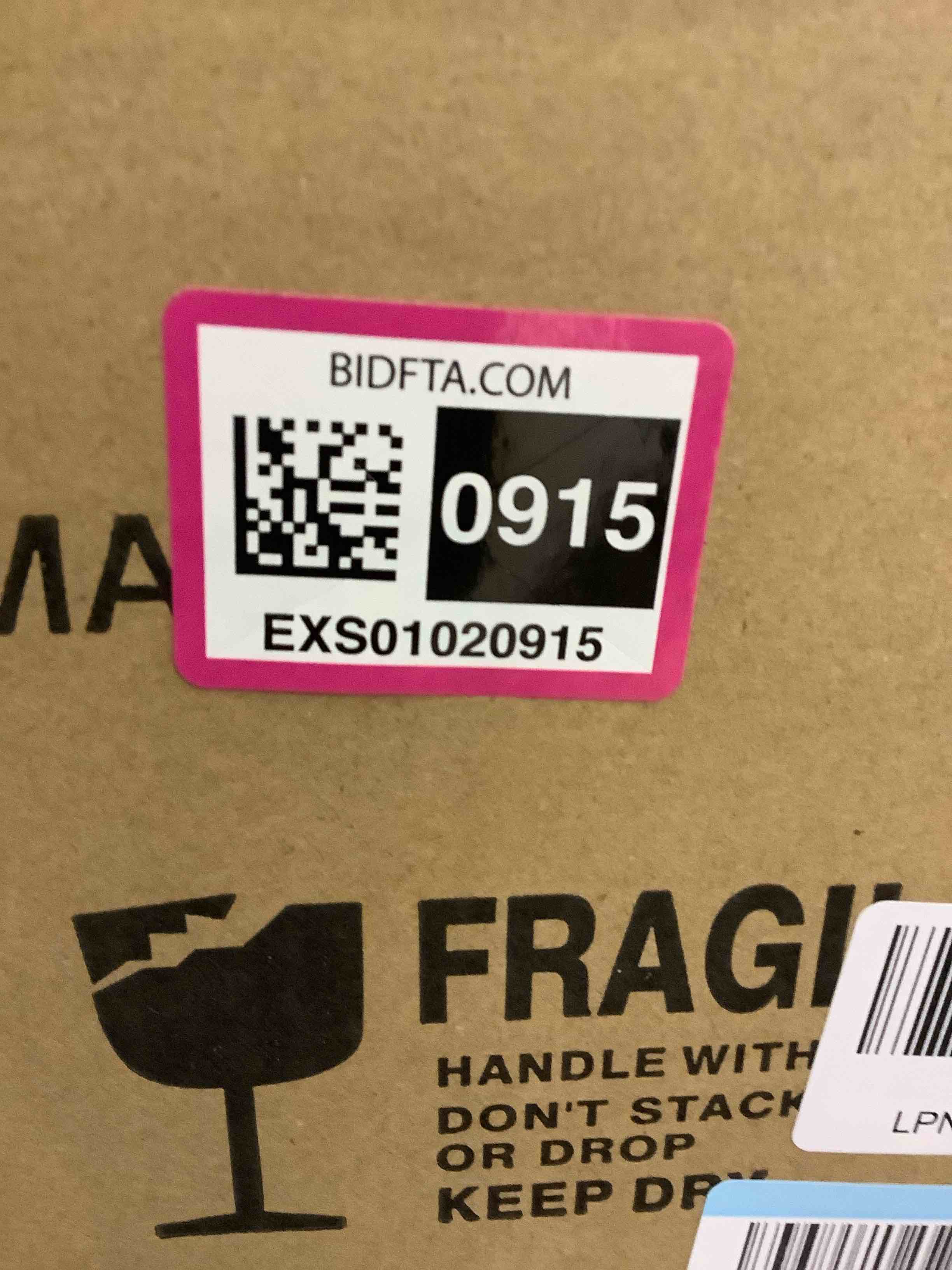 https://s3.amazonaws.com/lotting-images-prod/BargainHunt/EXS01020915_1707839929339.jpeg