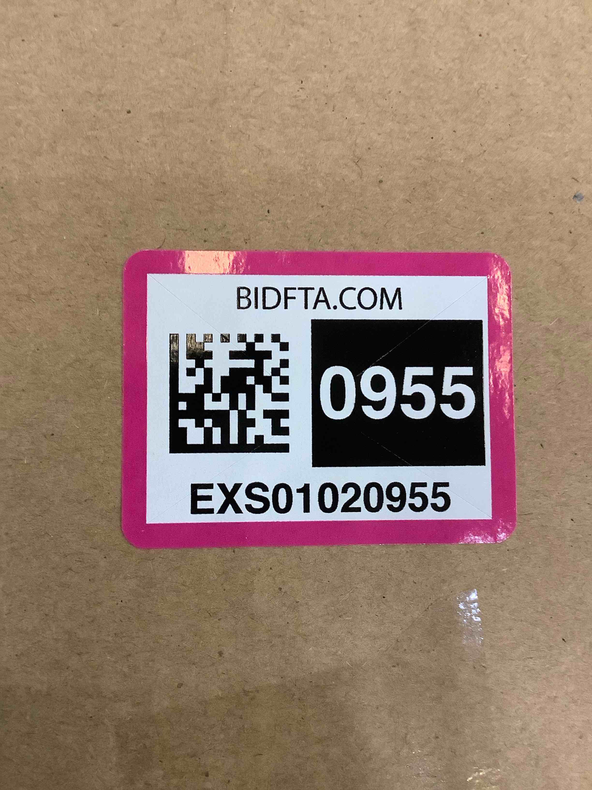 https://s3.amazonaws.com/lotting-images-prod/BargainHunt/EXS01020955_1707853519040.jpeg
