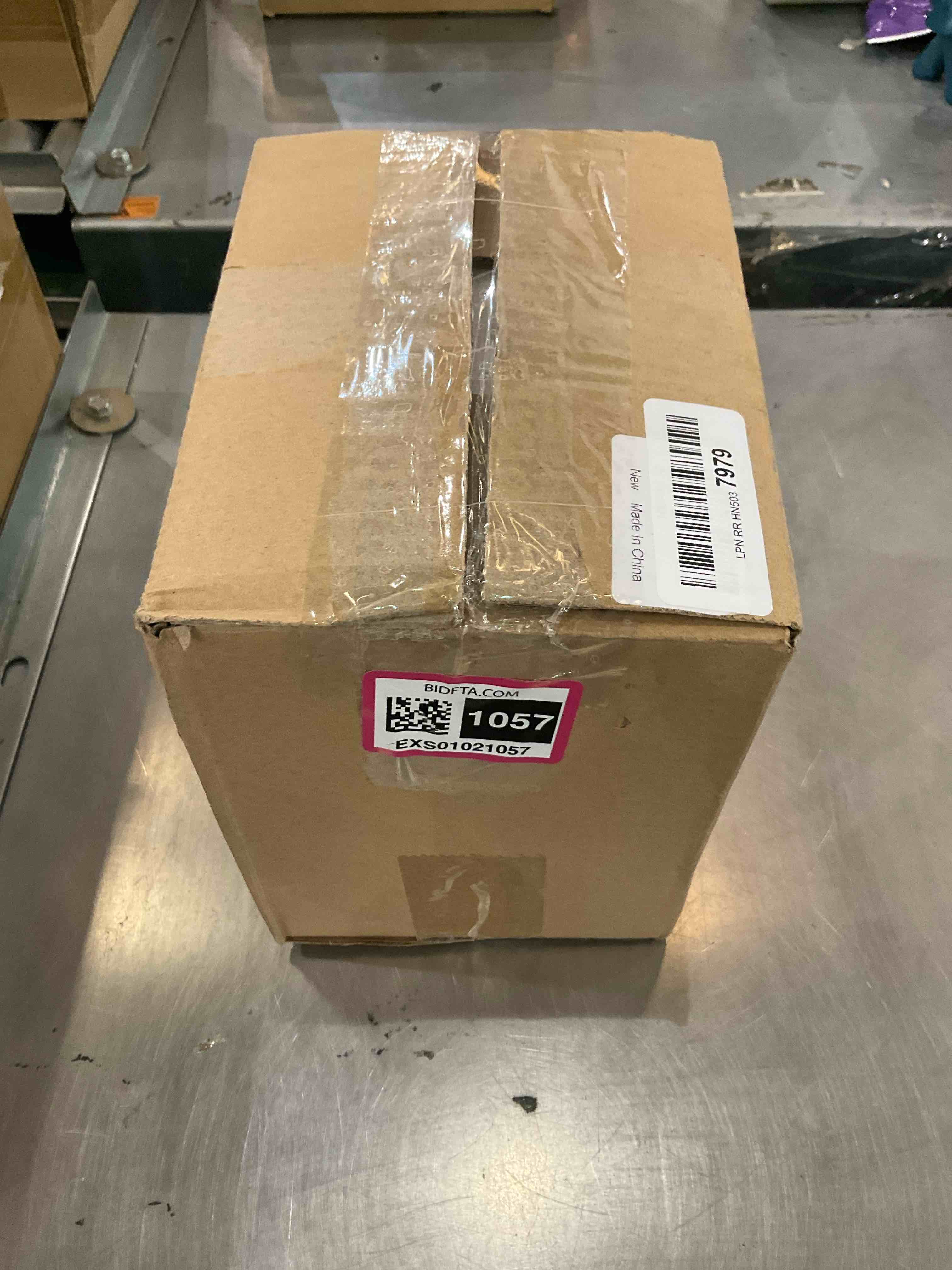 https://s3.amazonaws.com/lotting-images-prod/BargainHunt/EXS01021057_1706811049580.jpeg