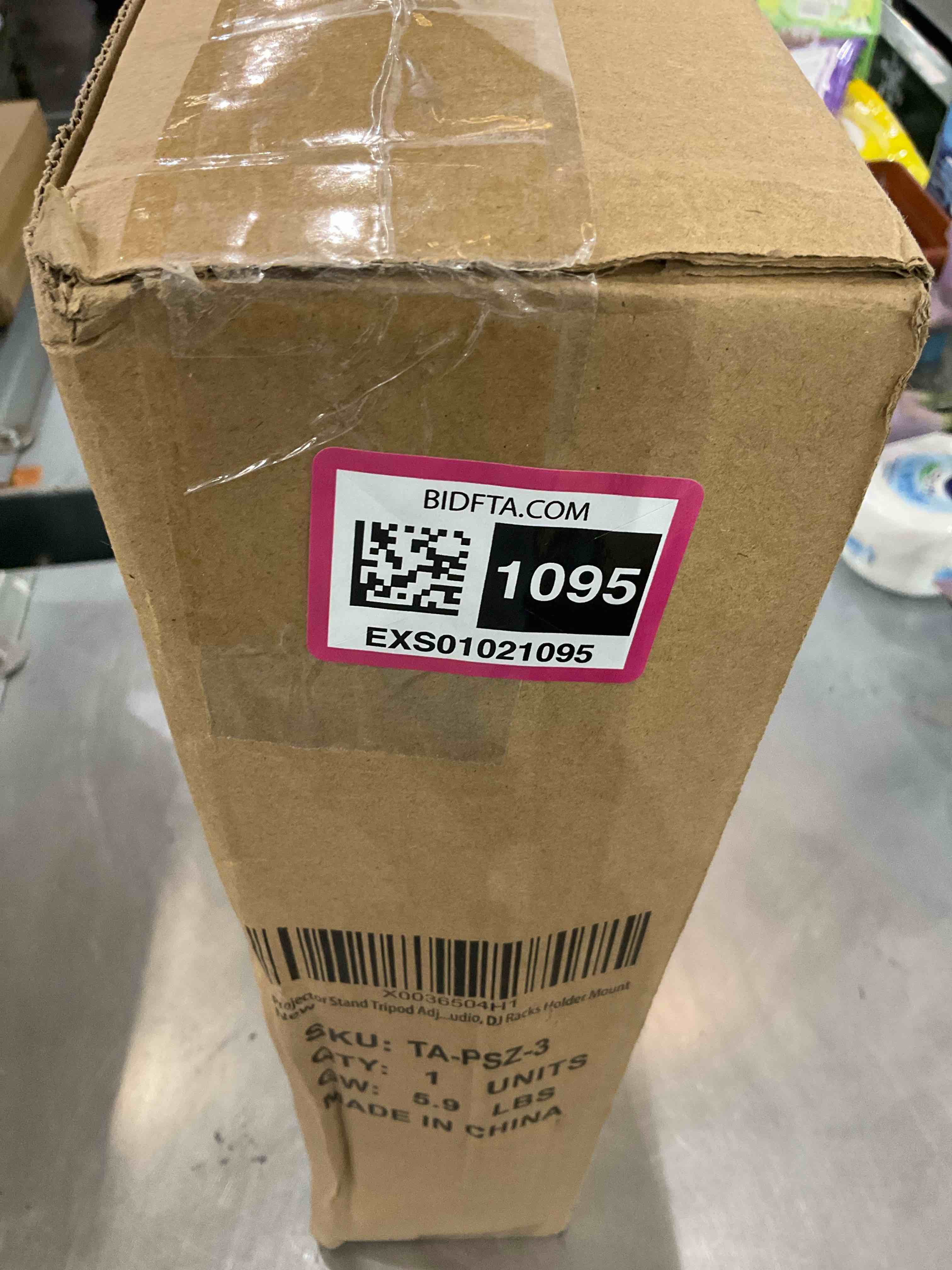 https://s3.amazonaws.com/lotting-images-prod/BargainHunt/EXS01021095_1706818051973.jpeg