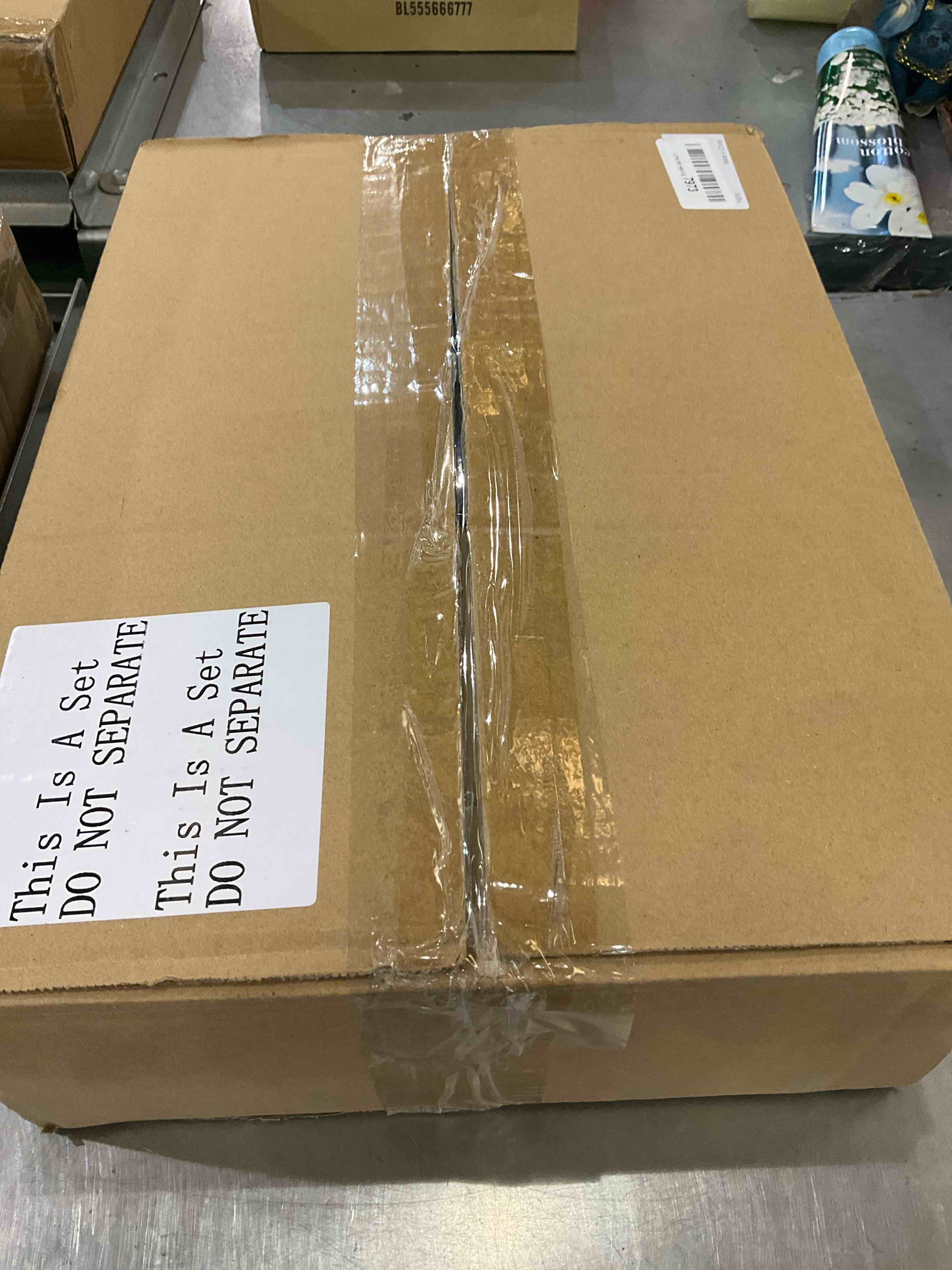 https://s3.amazonaws.com/lotting-images-prod/BargainHunt/EXS01021328_1707231474849.jpeg
