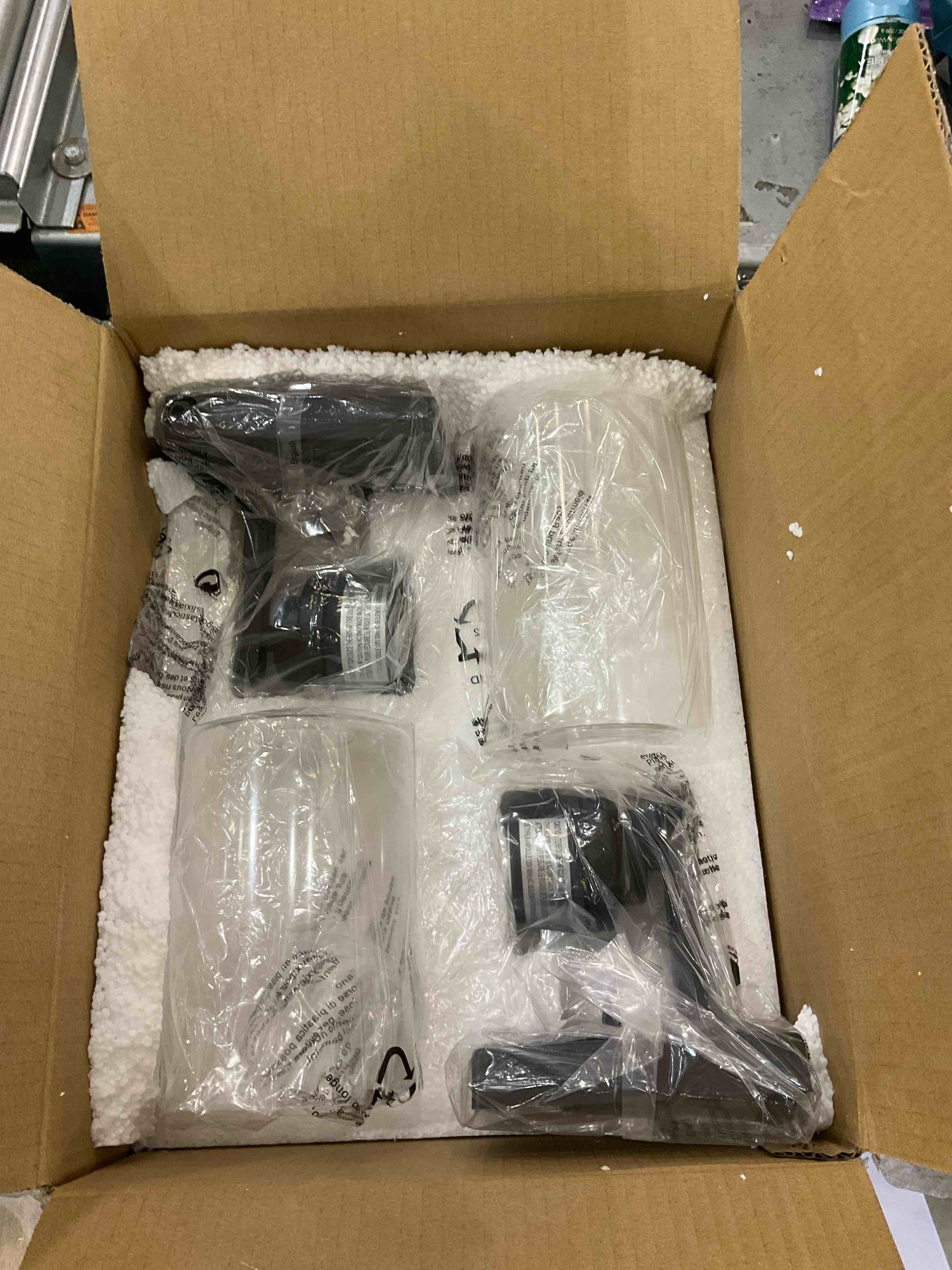 https://s3.amazonaws.com/lotting-images-prod/BargainHunt/EXS01021371_1707235196146.jpeg