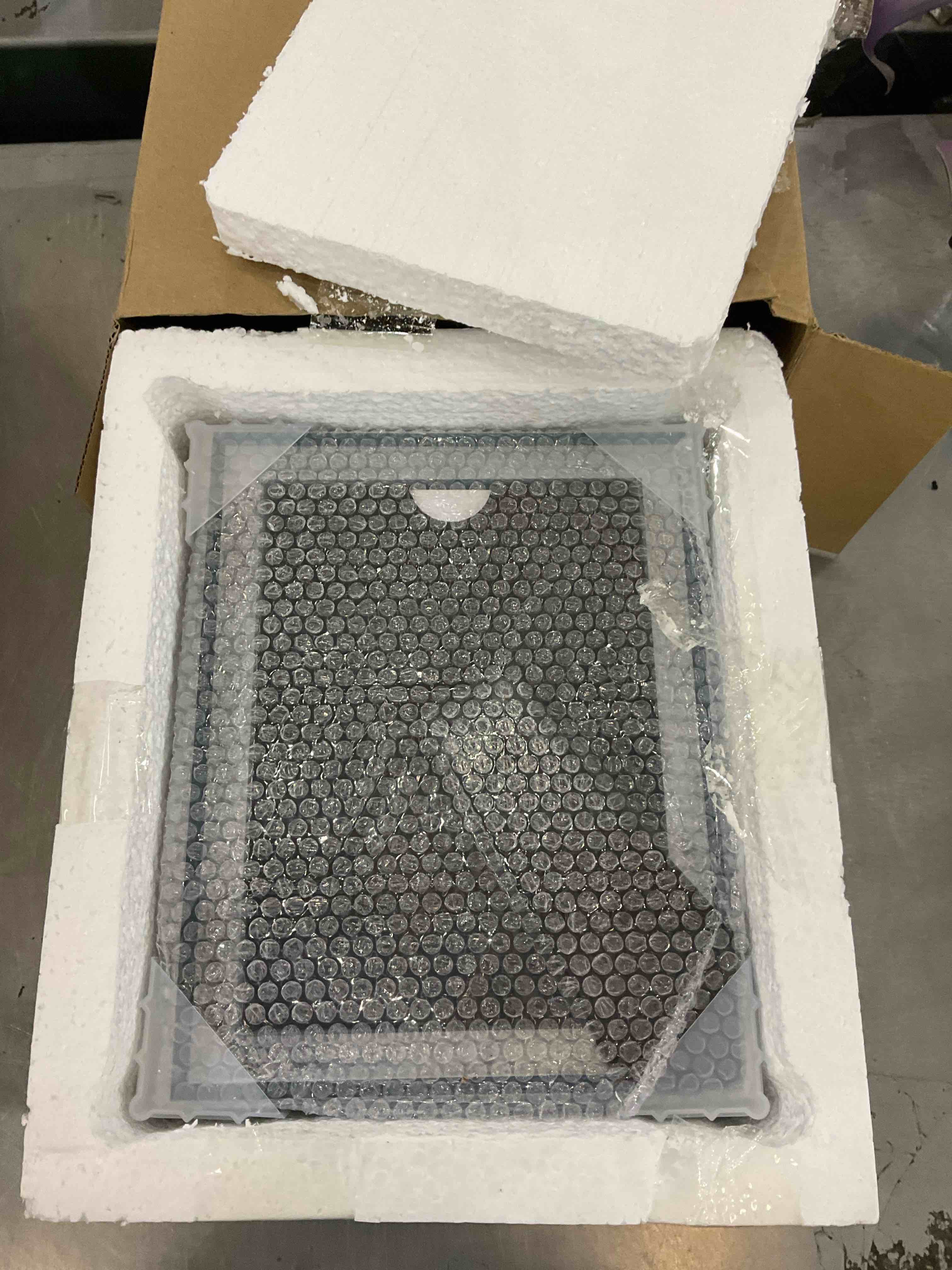 https://s3.amazonaws.com/lotting-images-prod/BargainHunt/EXS01021372_1707235323285.jpeg