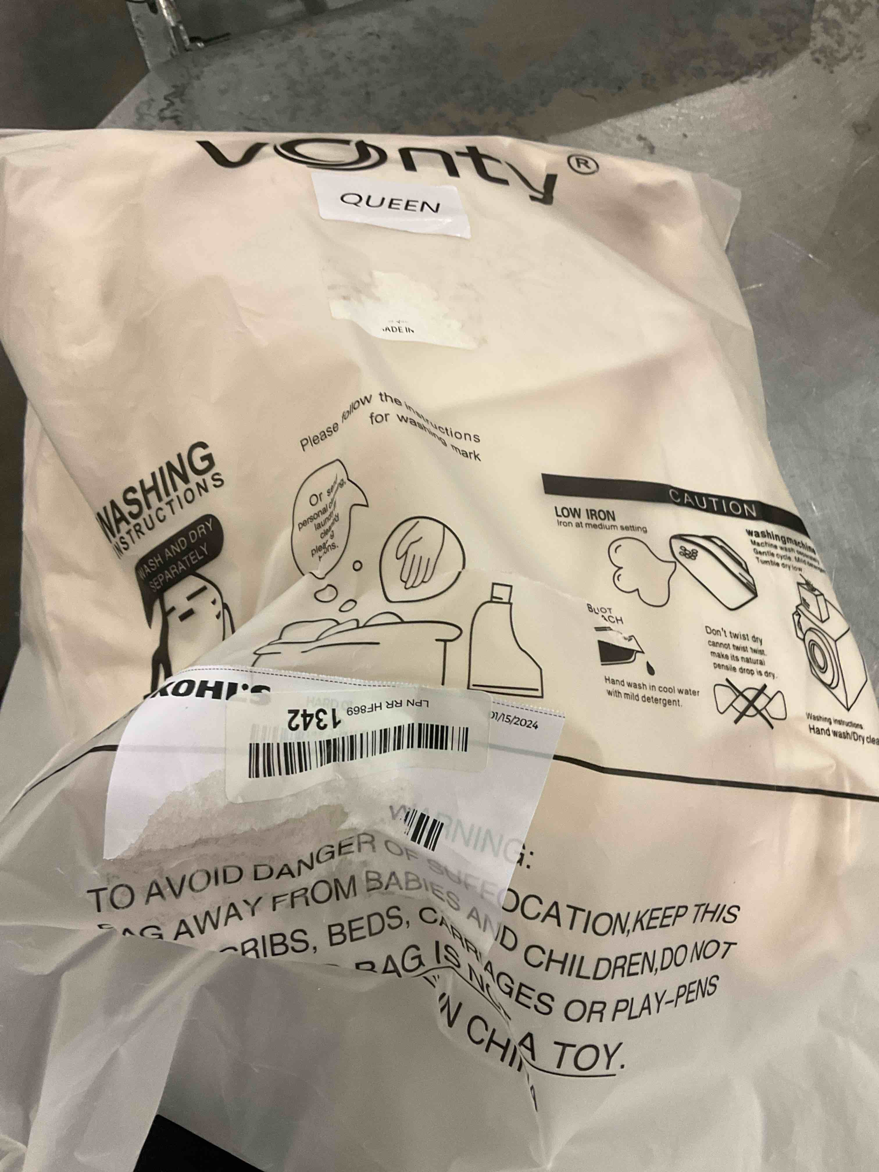 https://s3.amazonaws.com/lotting-images-prod/BargainHunt/EXS01021527_1707403801308.jpeg