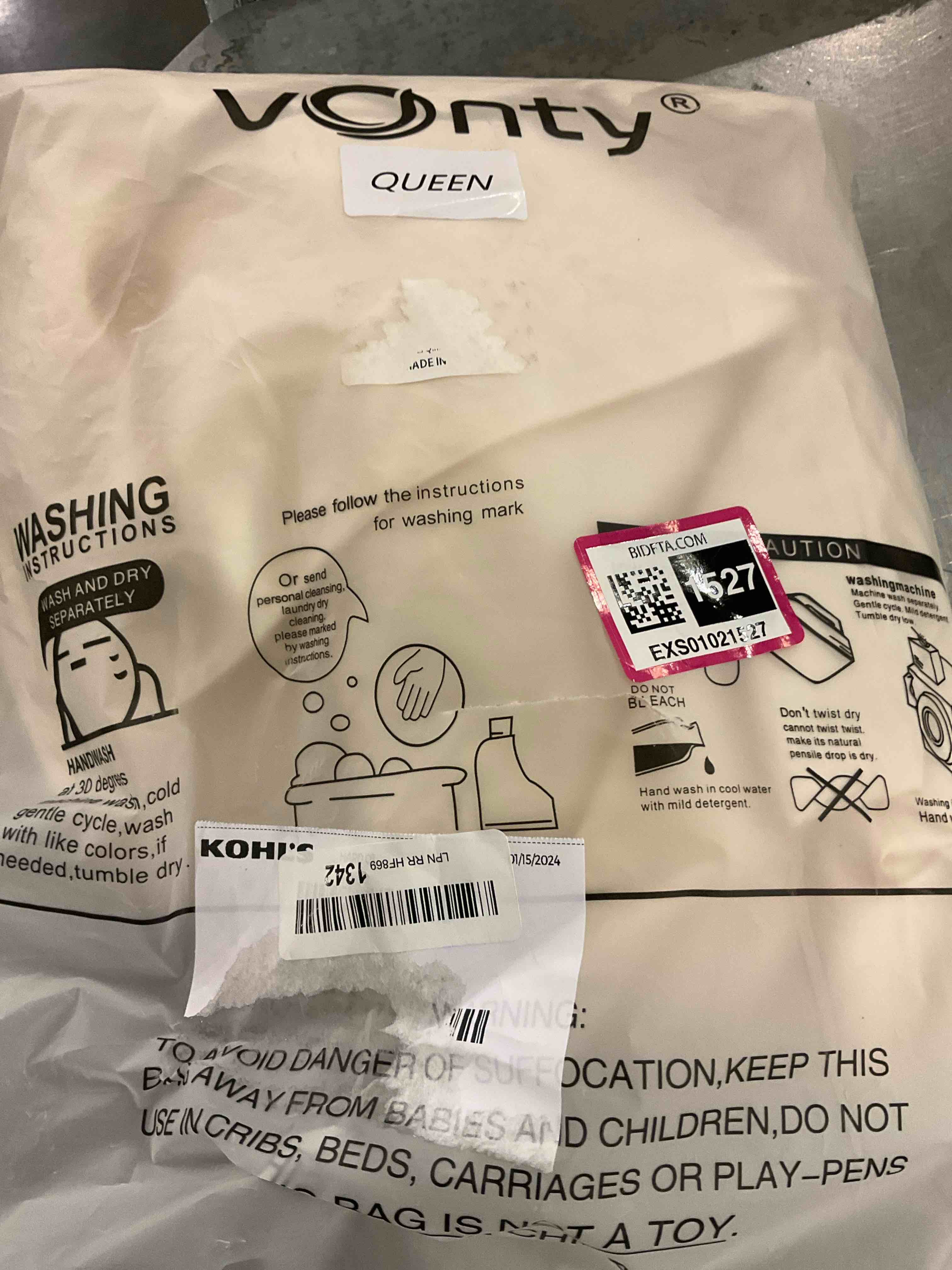 https://s3.amazonaws.com/lotting-images-prod/BargainHunt/EXS01021527_1707403811212.jpeg