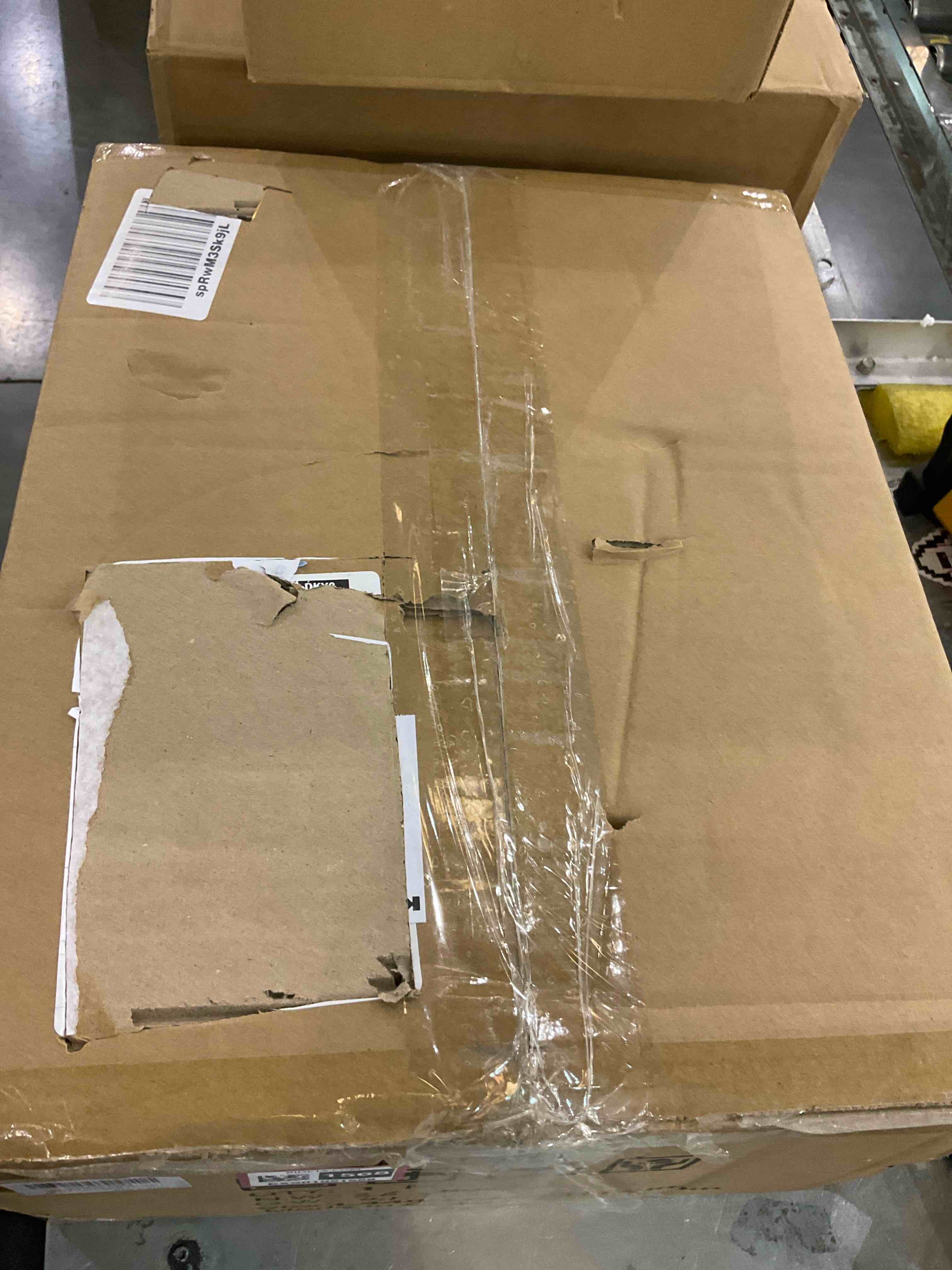 https://s3.amazonaws.com/lotting-images-prod/BargainHunt/EXS01021568_1707407163930.jpeg