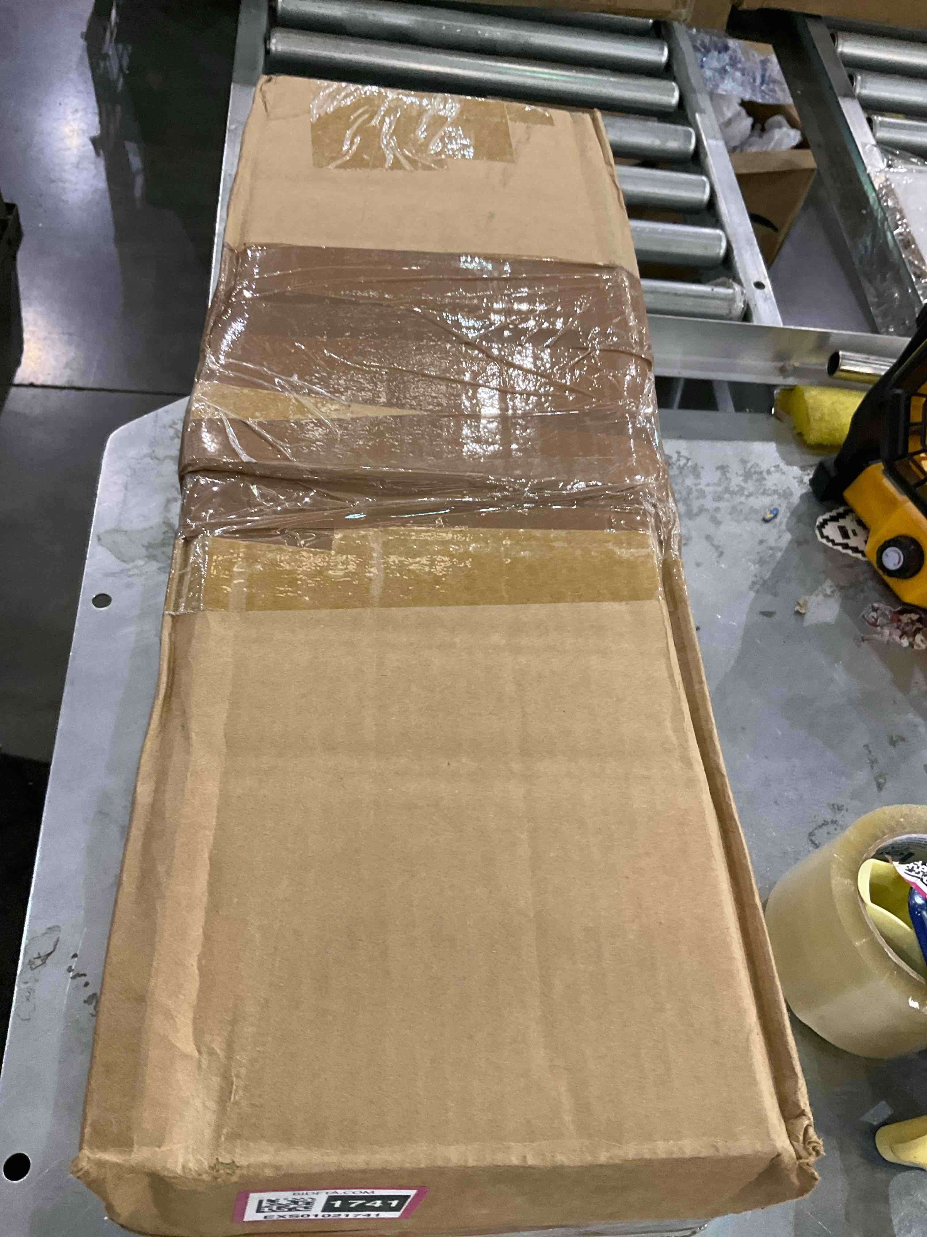 https://s3.amazonaws.com/lotting-images-prod/BargainHunt/EXS01021741_1707497168641.jpeg
