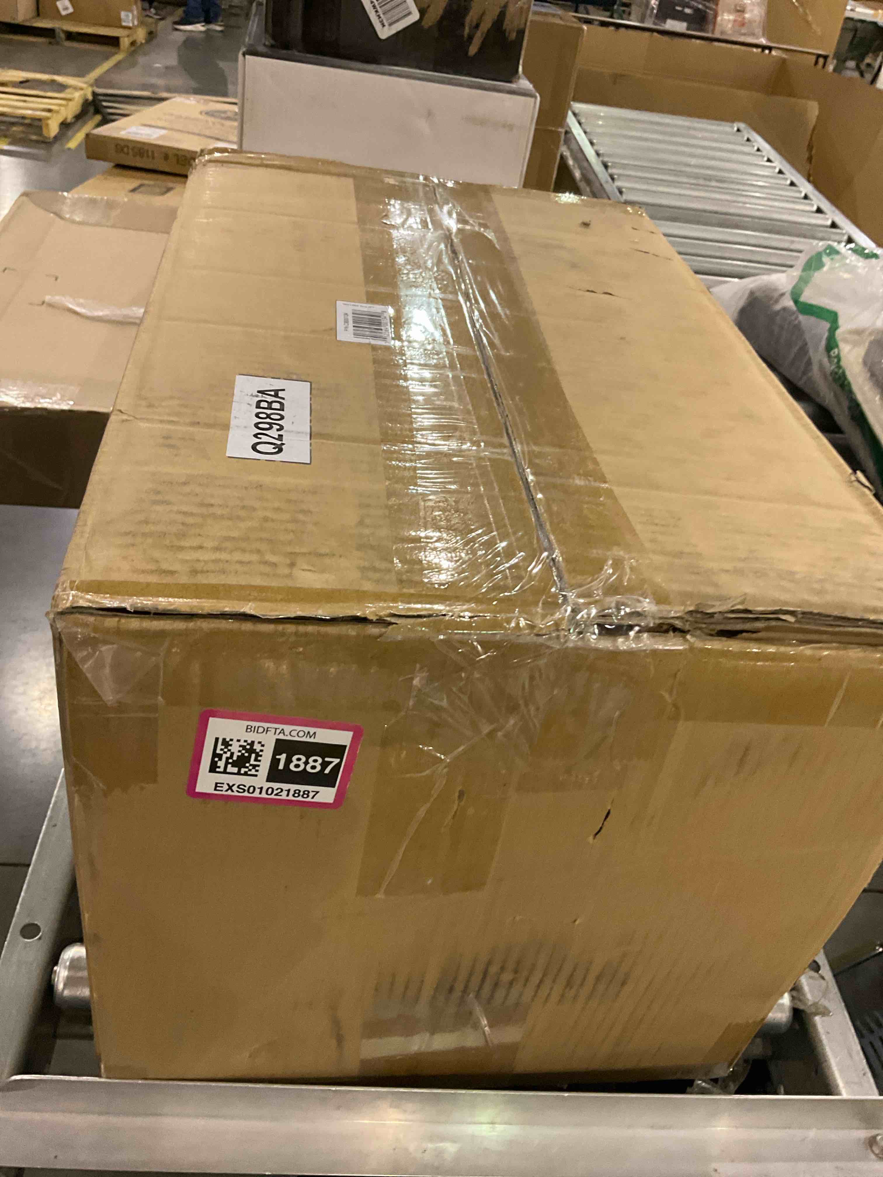 https://s3.amazonaws.com/lotting-images-prod/BargainHunt/EXS01021887_1707752148271.jpeg