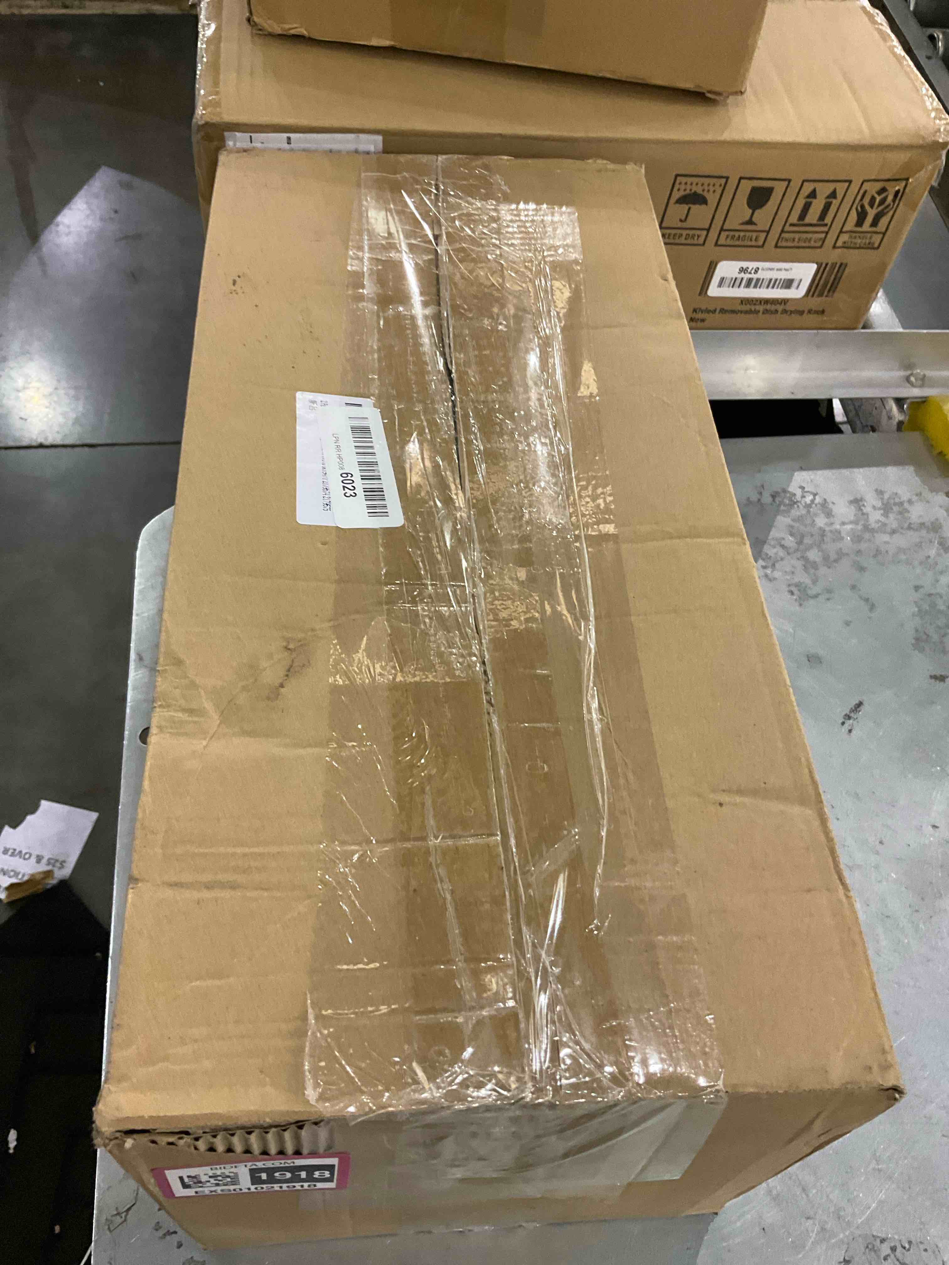 https://s3.amazonaws.com/lotting-images-prod/BargainHunt/EXS01021918_1707755964060.jpeg