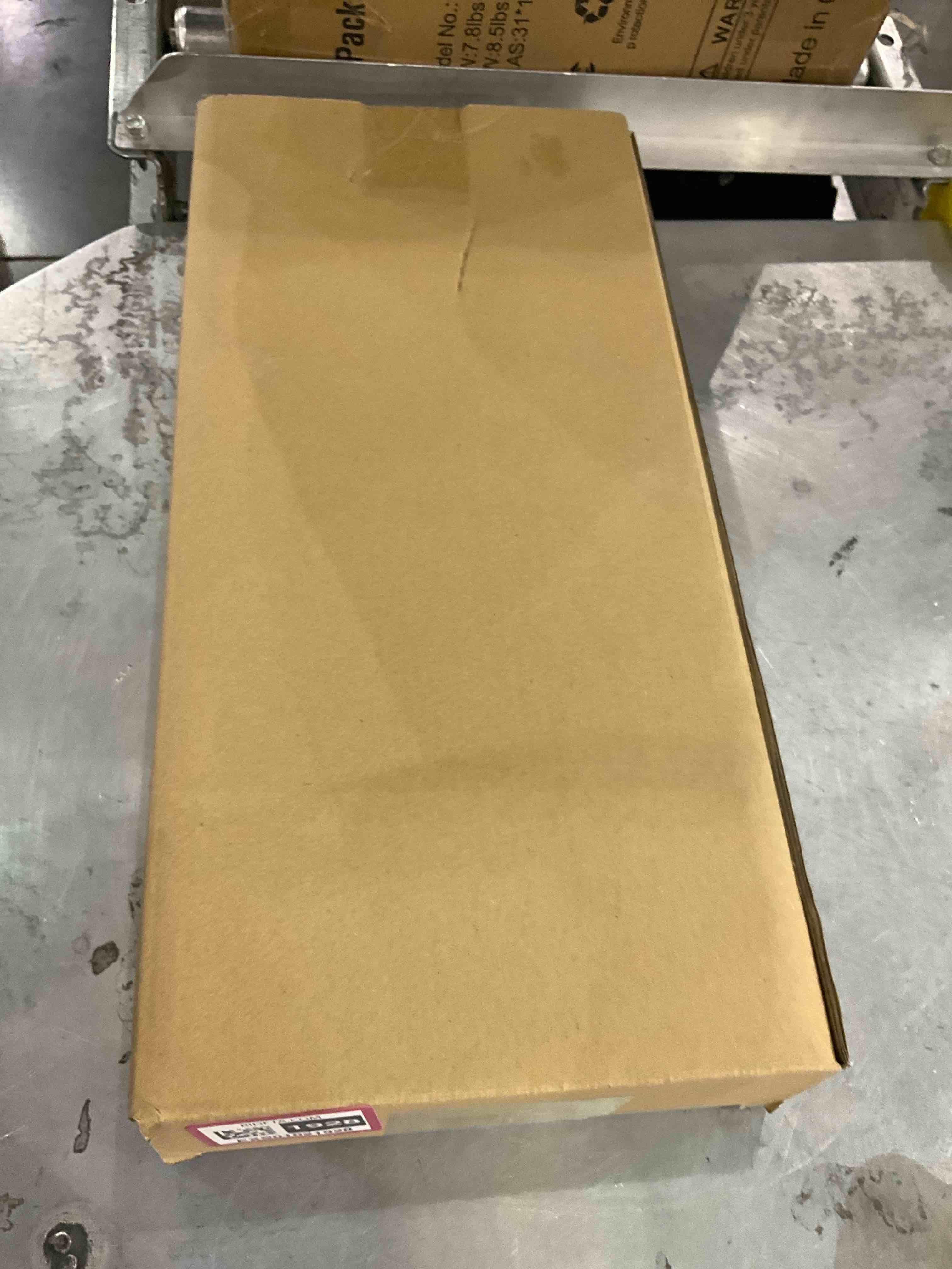 https://s3.amazonaws.com/lotting-images-prod/BargainHunt/EXS01021928_1707756739413.jpeg