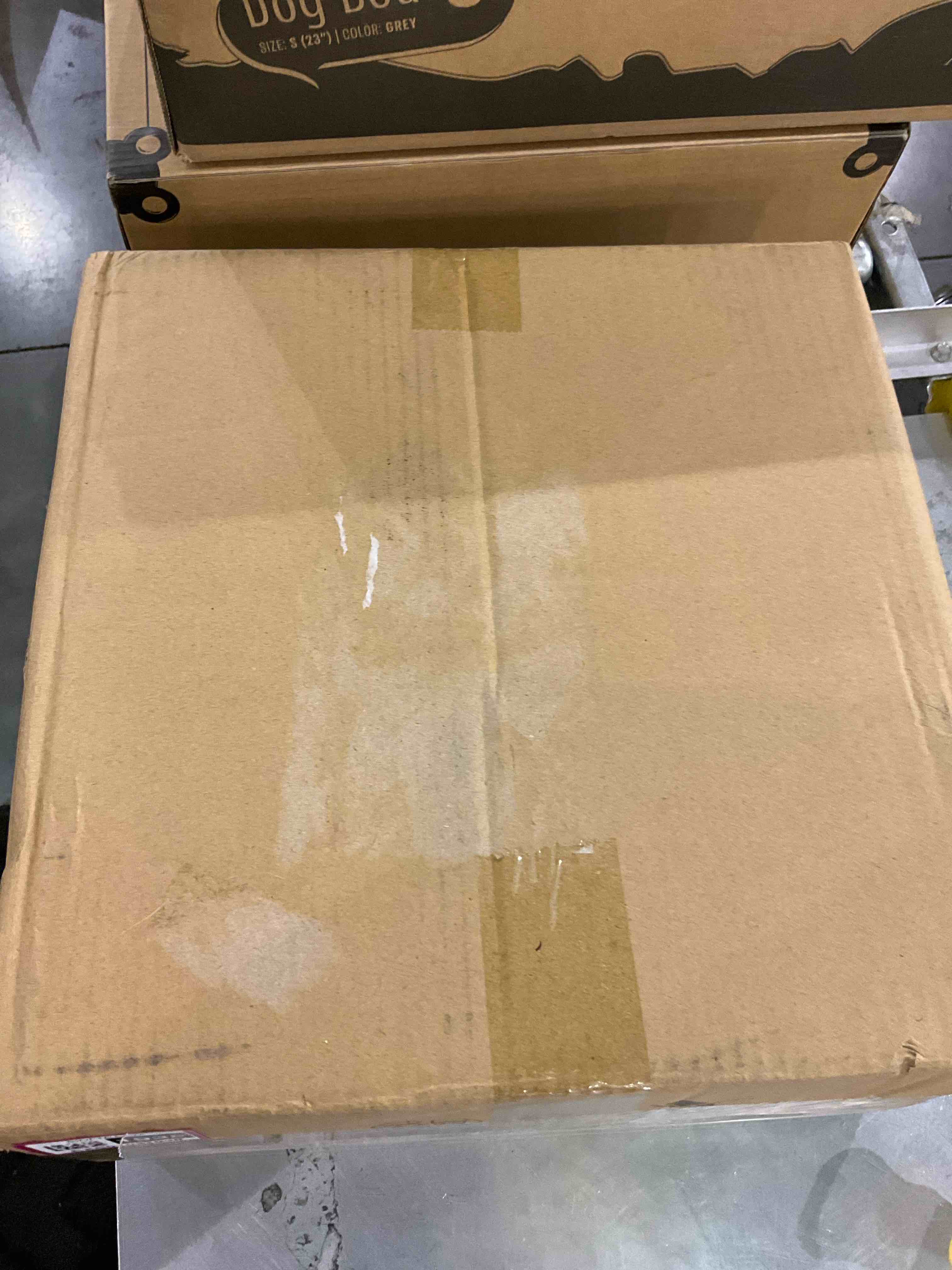 https://s3.amazonaws.com/lotting-images-prod/BargainHunt/EXS01021938_1707760378005.jpeg