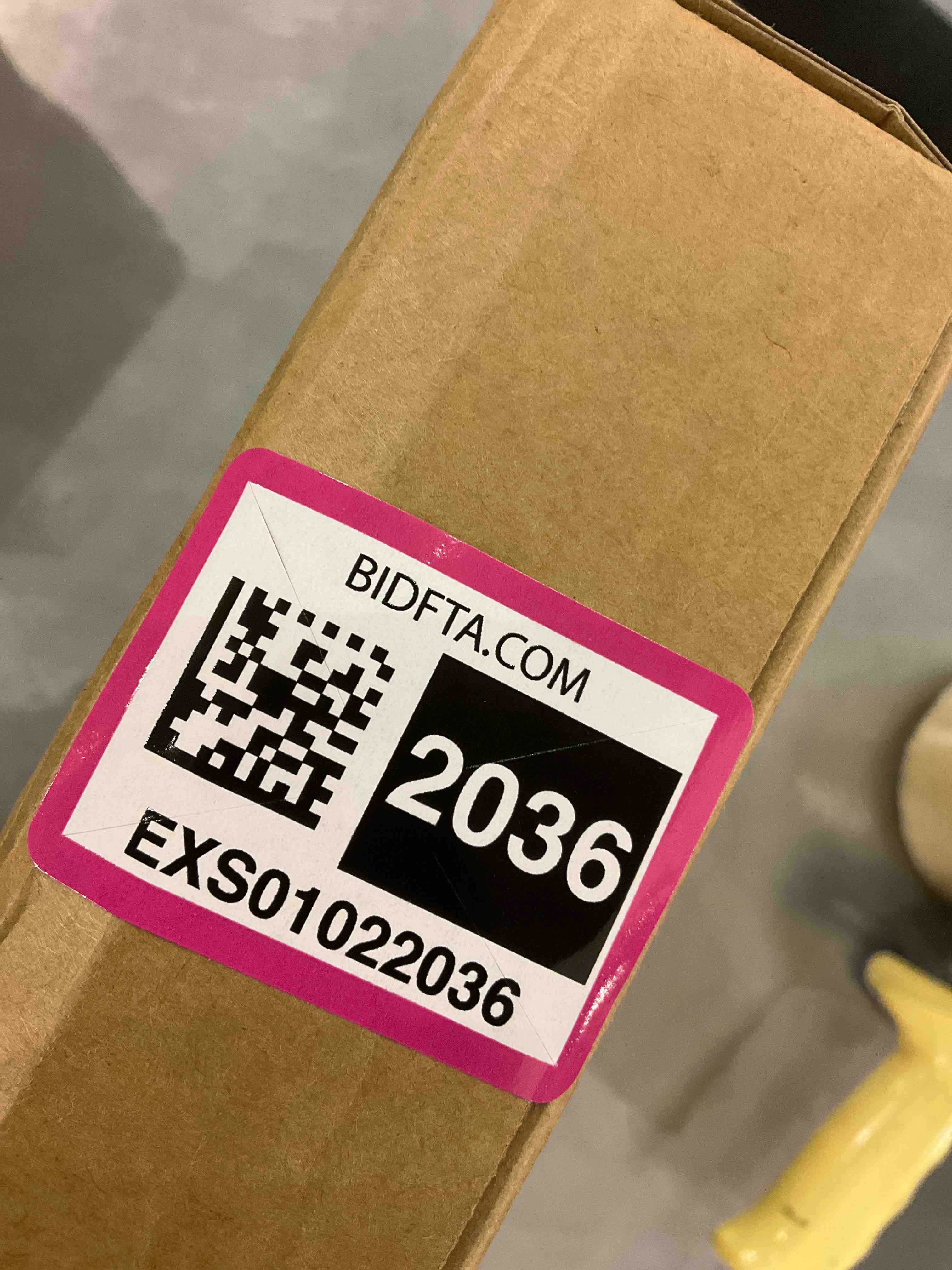 https://s3.amazonaws.com/lotting-images-prod/BargainHunt/EXS01022036_1707484806657.jpeg